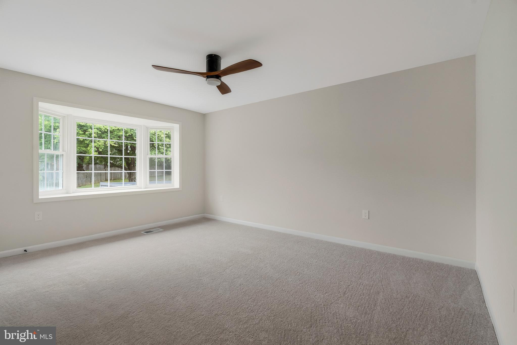 1111 Moorefield Hill Ct SW