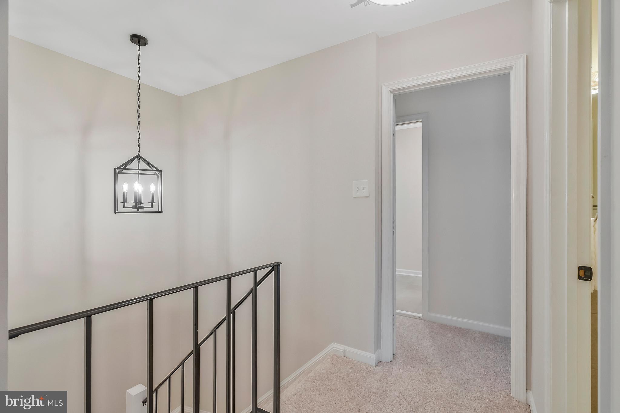 1111 Moorefield Hill Ct SW