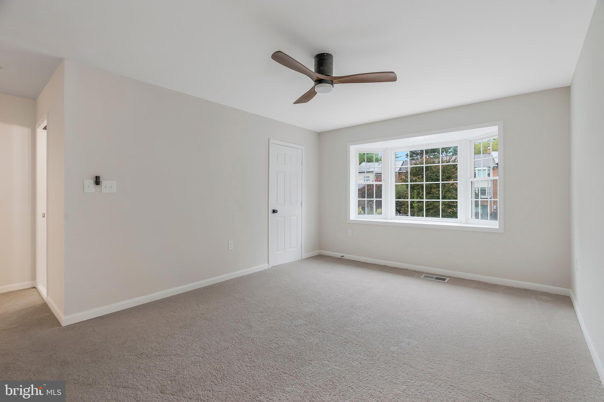 1111 Moorefield Hill Ct SW
