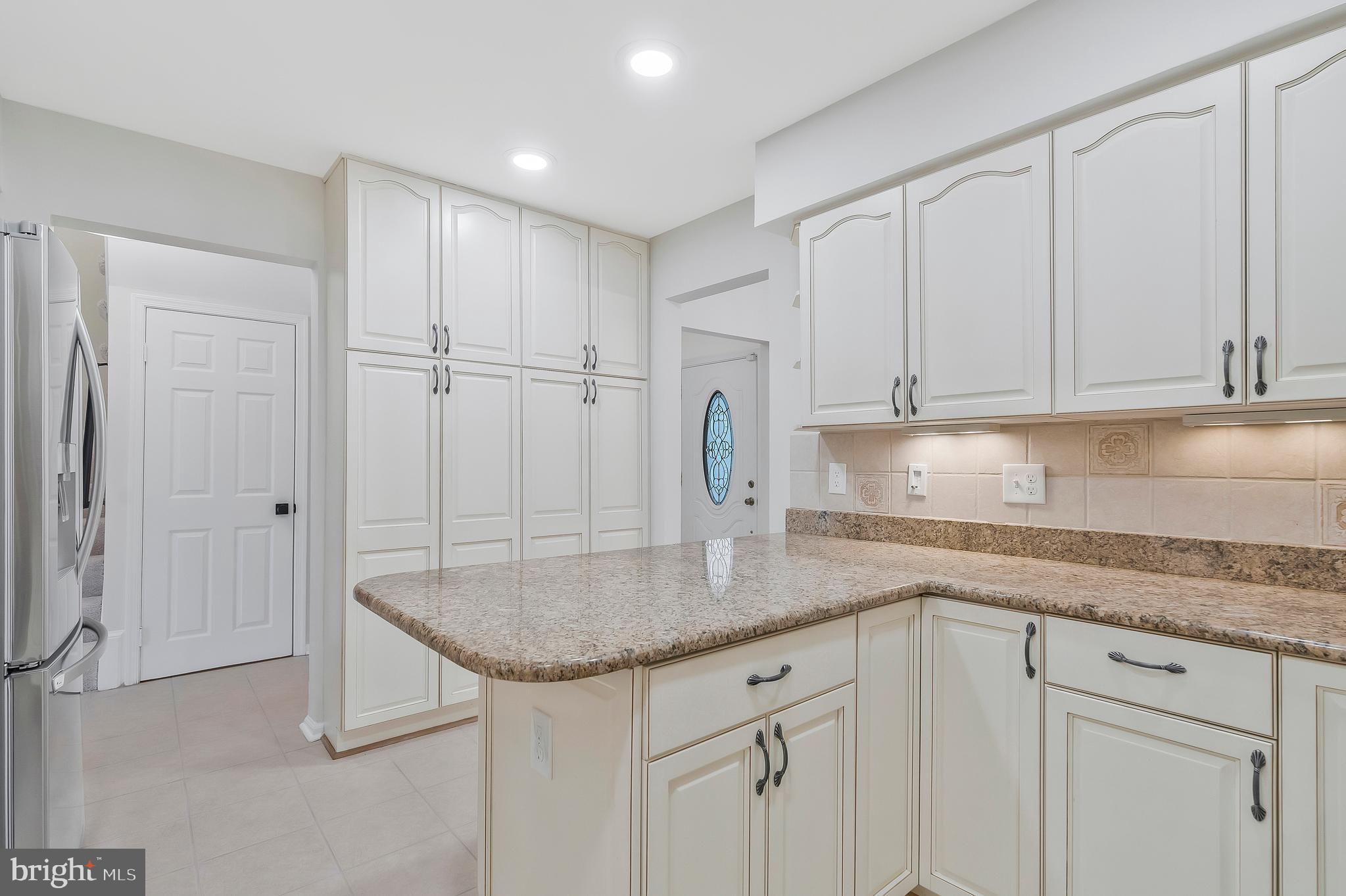 1111 Moorefield Hill Ct SW