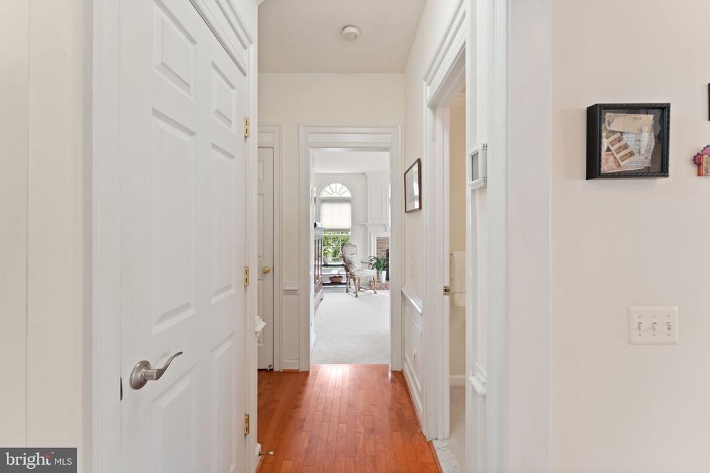 8437 Black Stallion Pl
