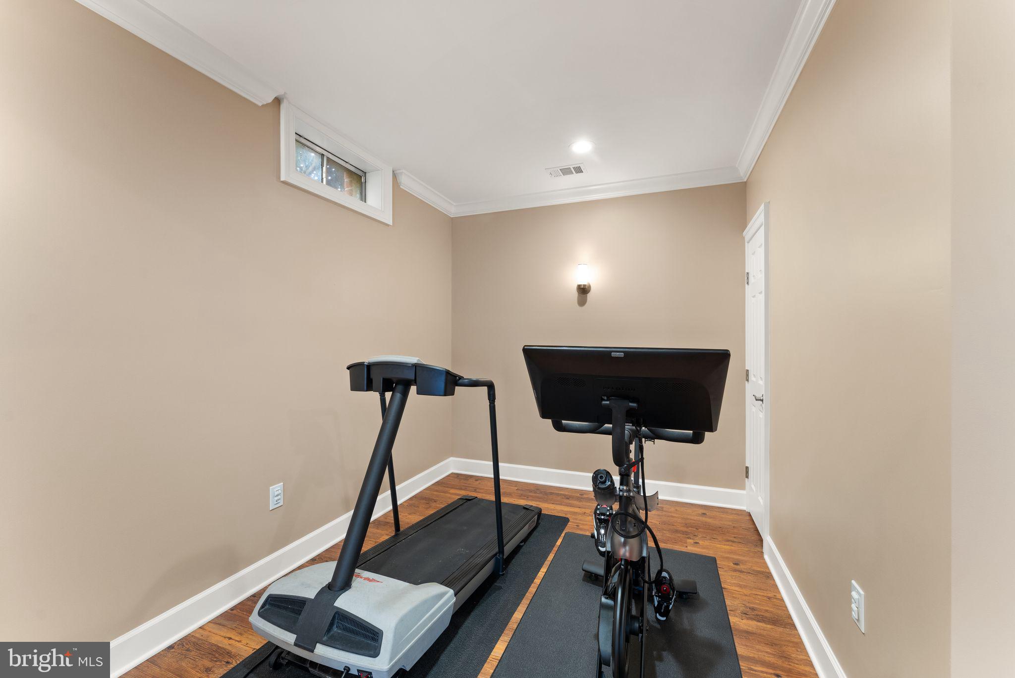8437 Black Stallion Pl