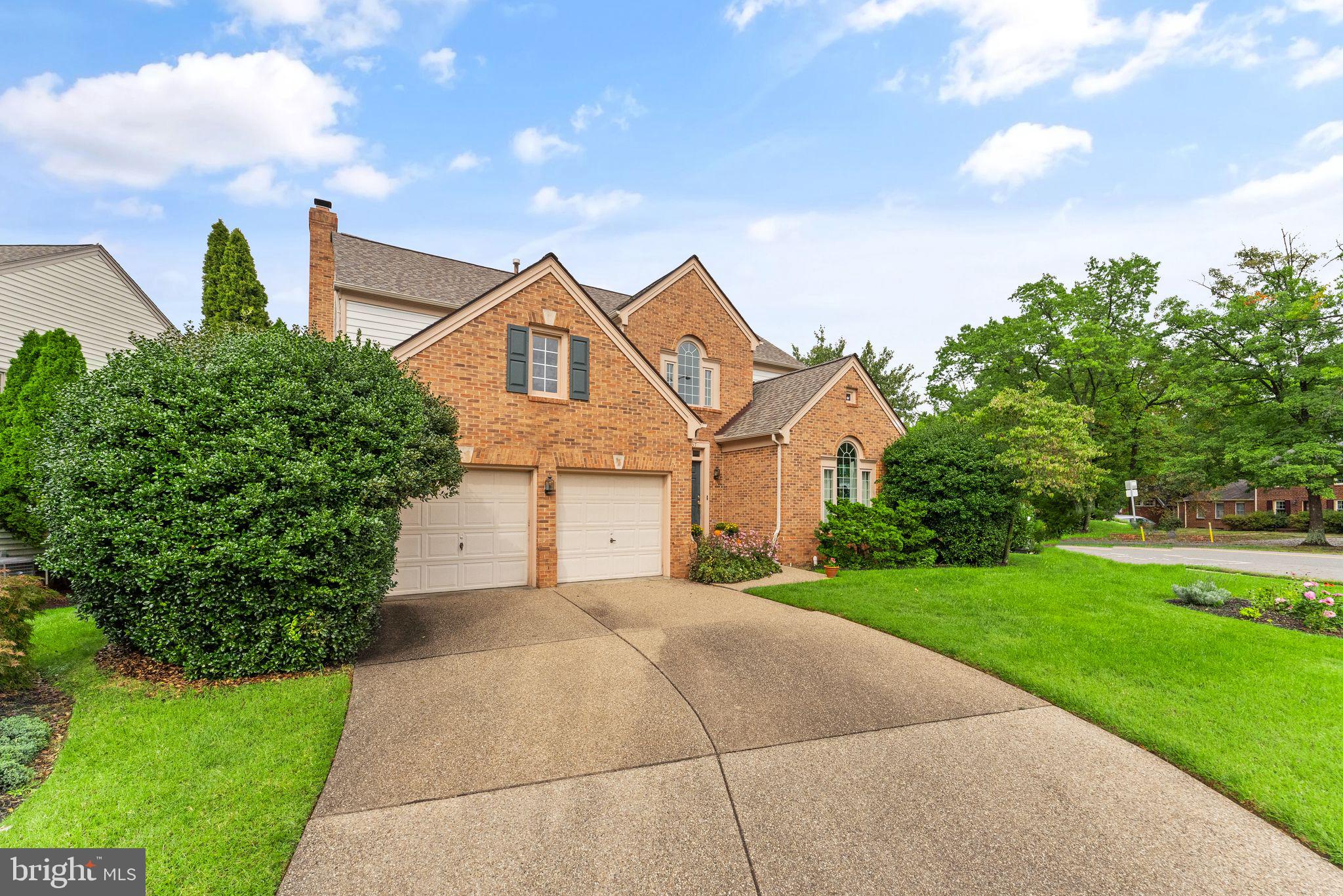 8437 Black Stallion Pl