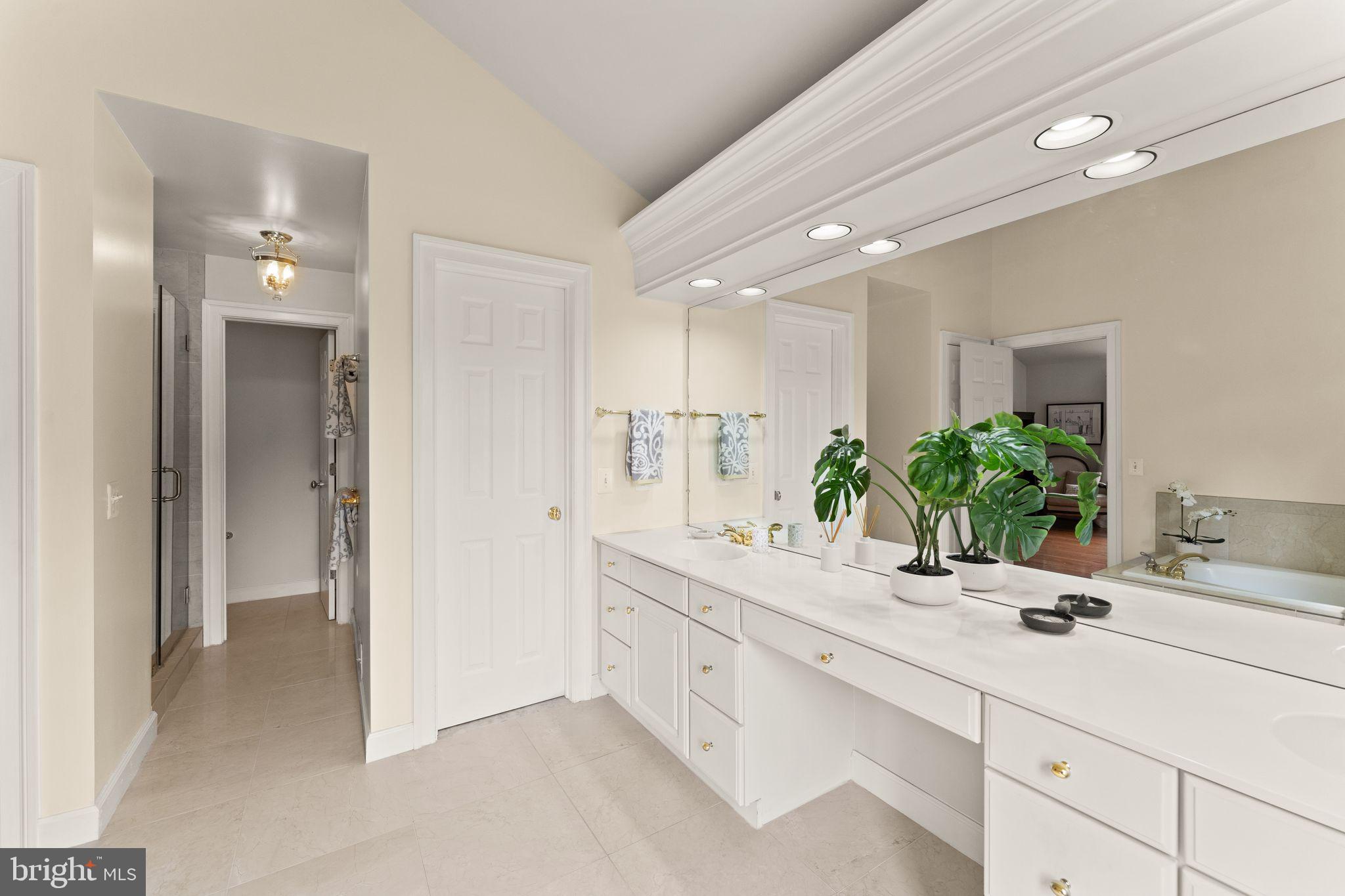 8437 Black Stallion Pl