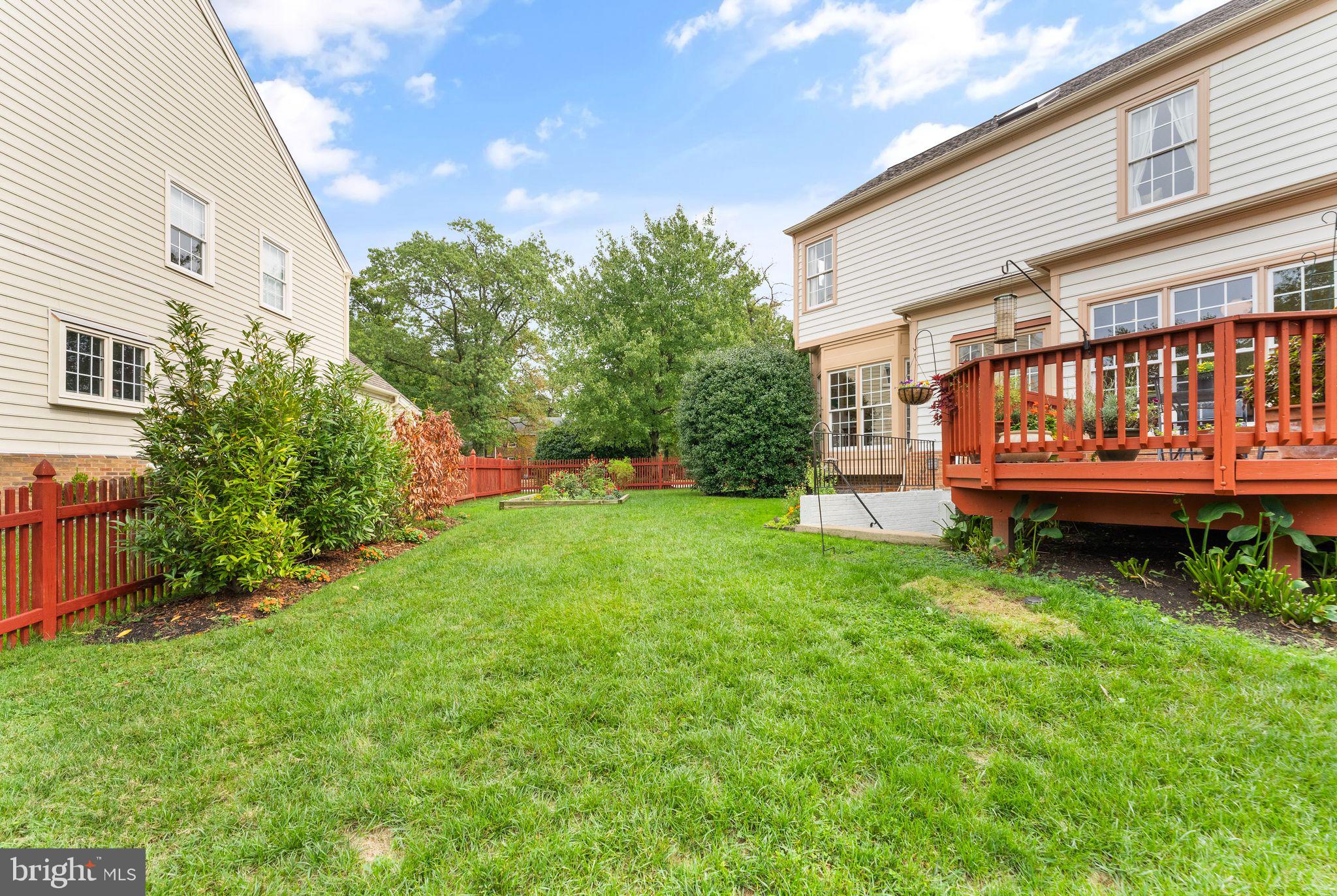 8437 Black Stallion Pl