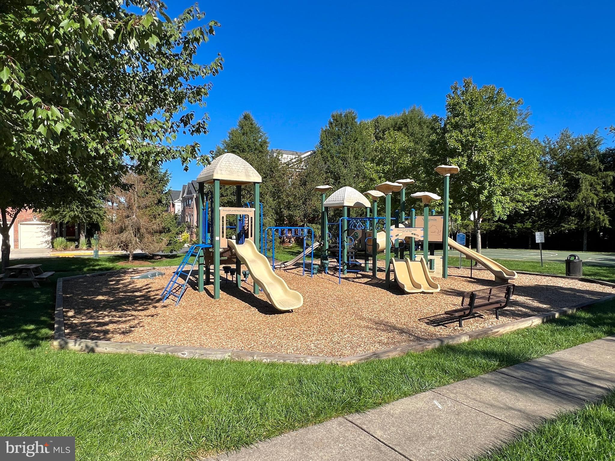2355 Stone Fence Ln