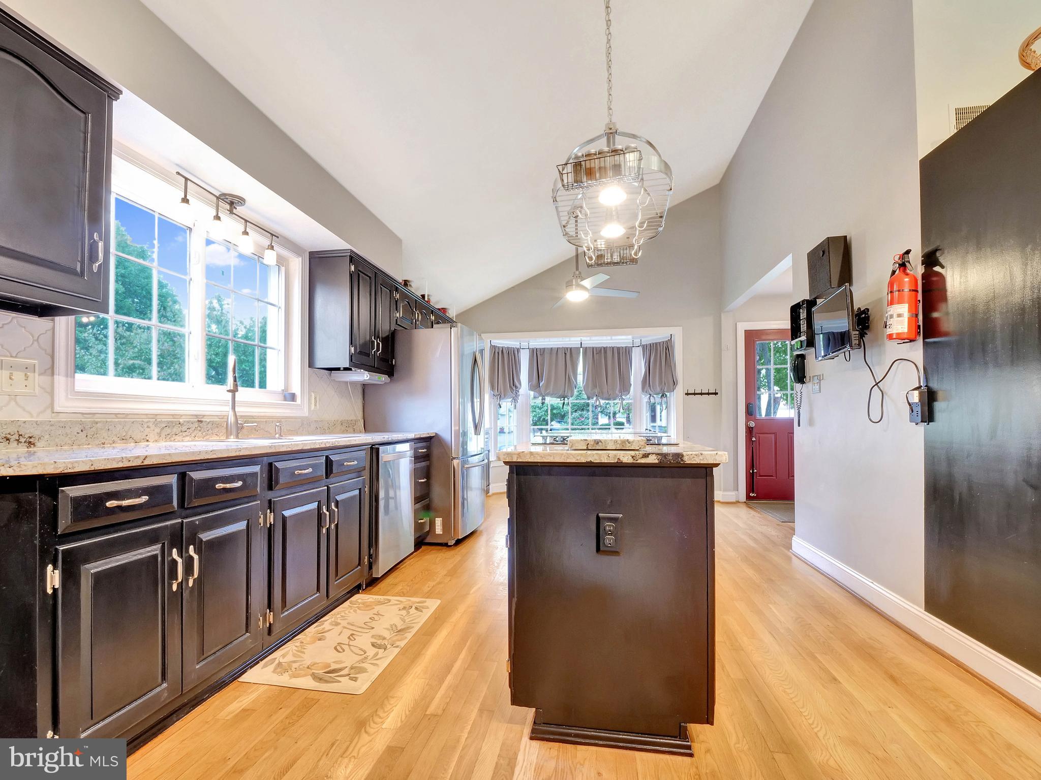 6501 Flowerdew Hundred Ct