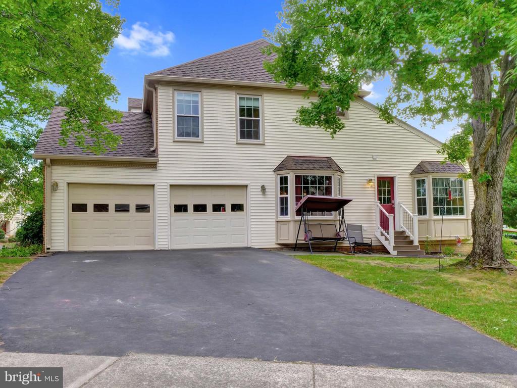 6501 Flowerdew Hundred Ct