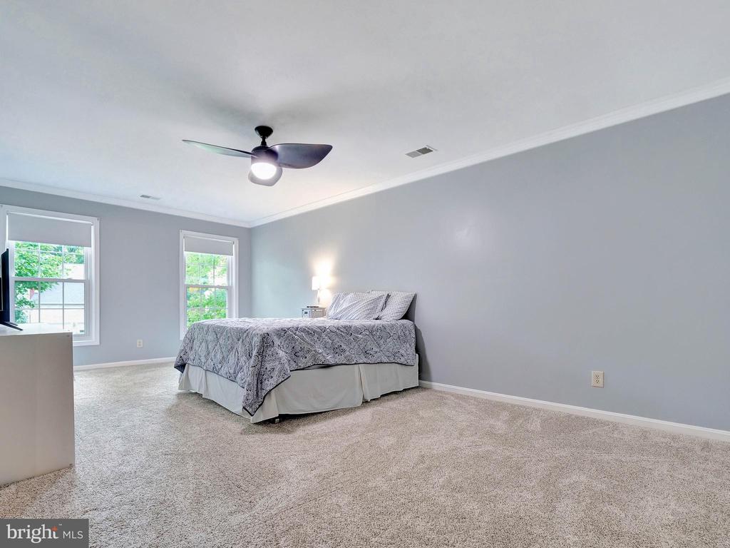 6501 Flowerdew Hundred Ct