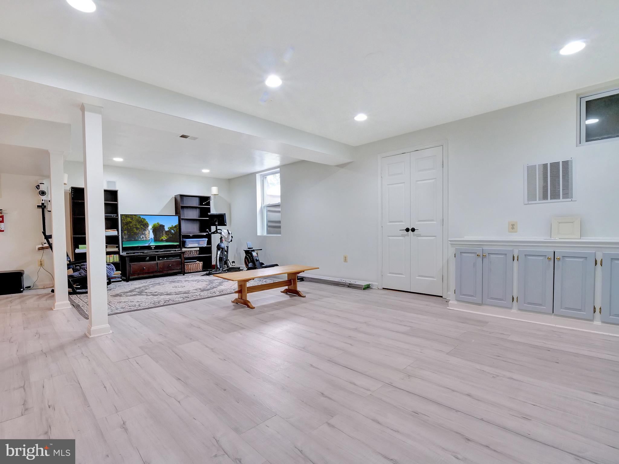 6501 Flowerdew Hundred Ct