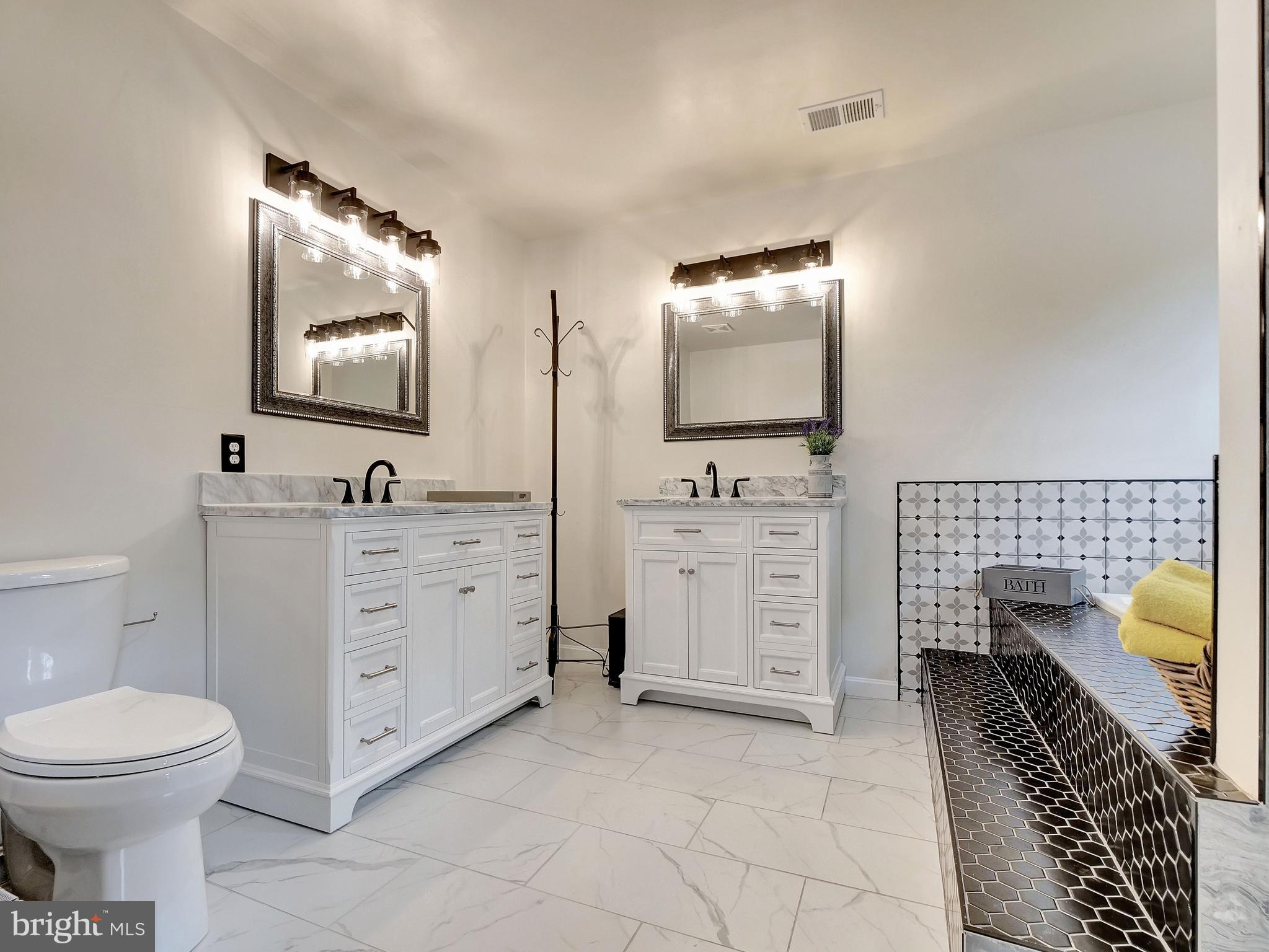 6501 Flowerdew Hundred Ct