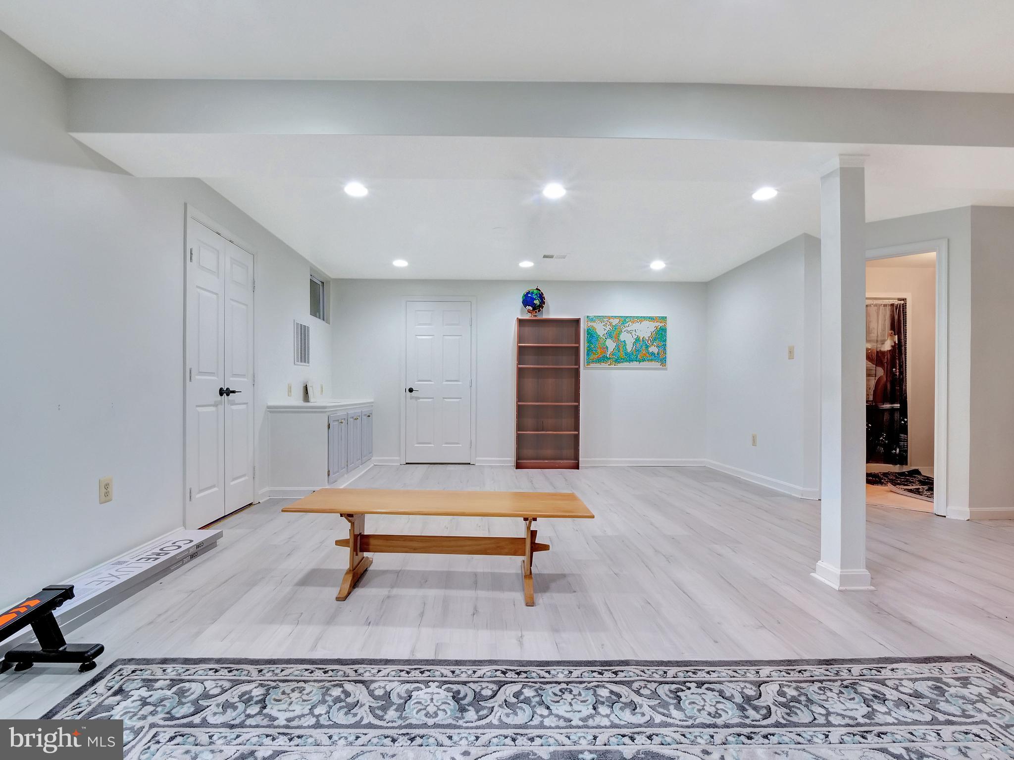 6501 Flowerdew Hundred Ct