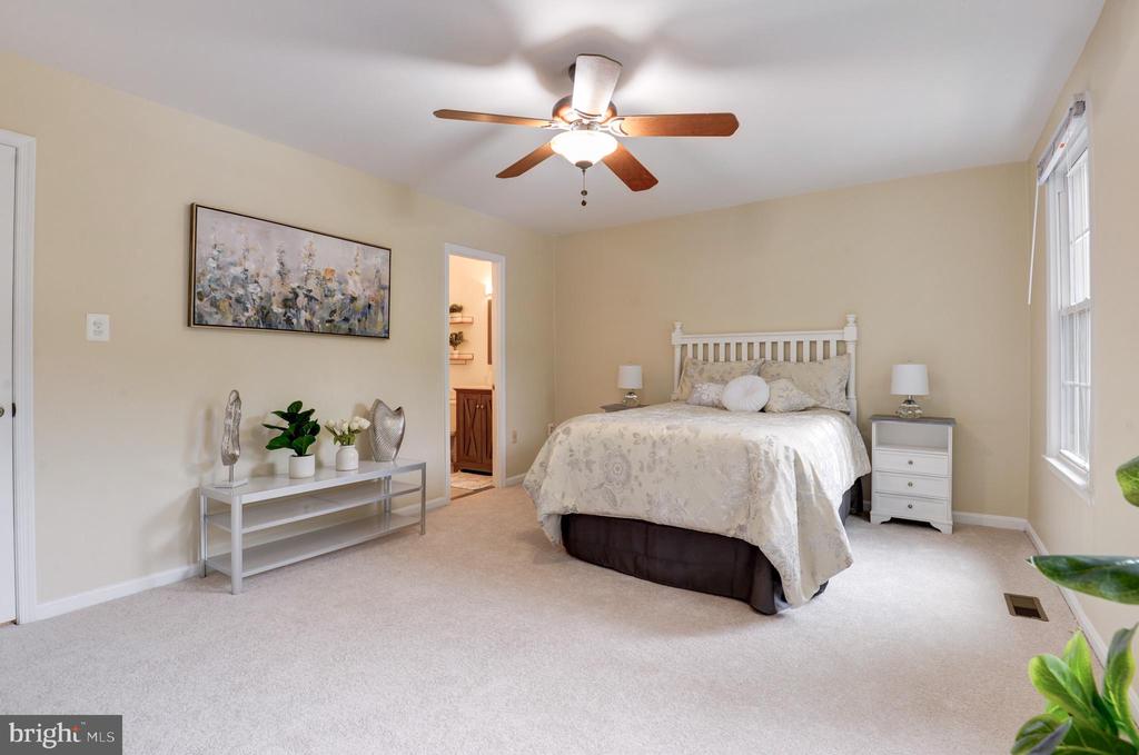 10490 Malone Ct