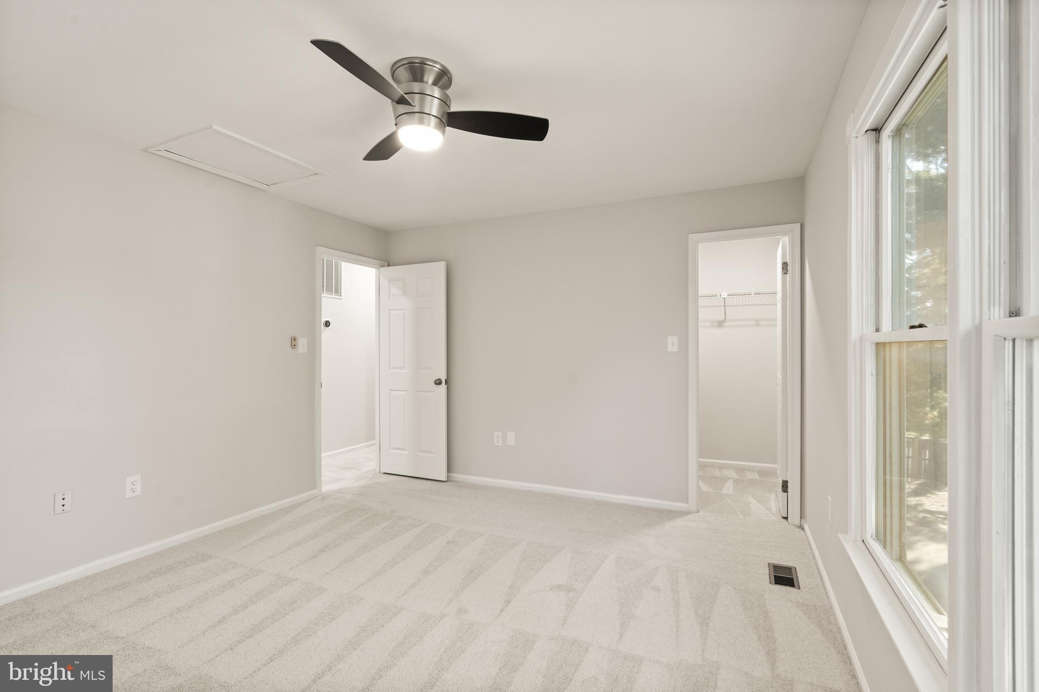 1611 Nathan Ln