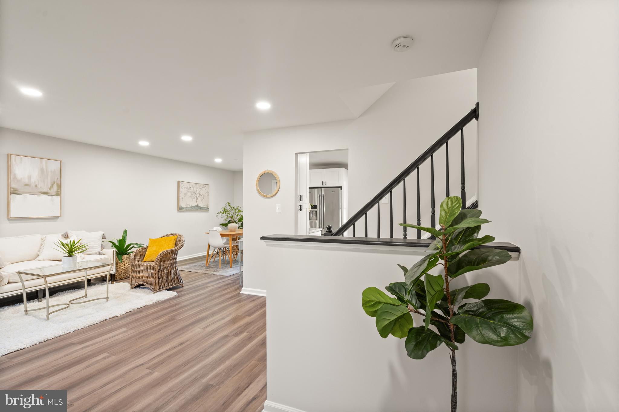 1611 Nathan Ln