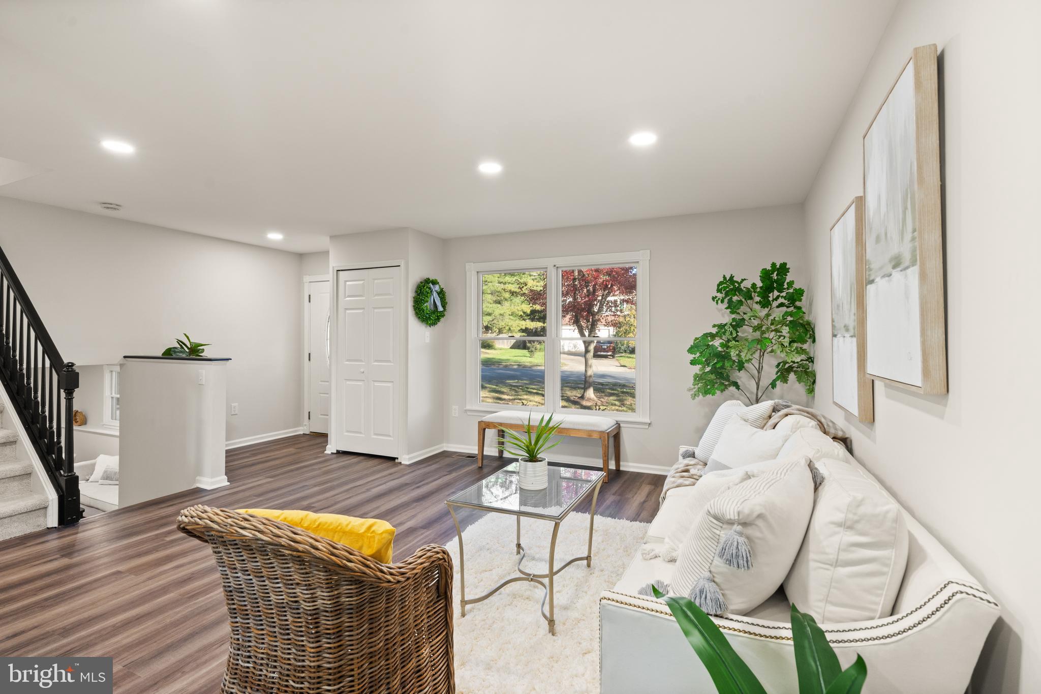 1611 Nathan Ln