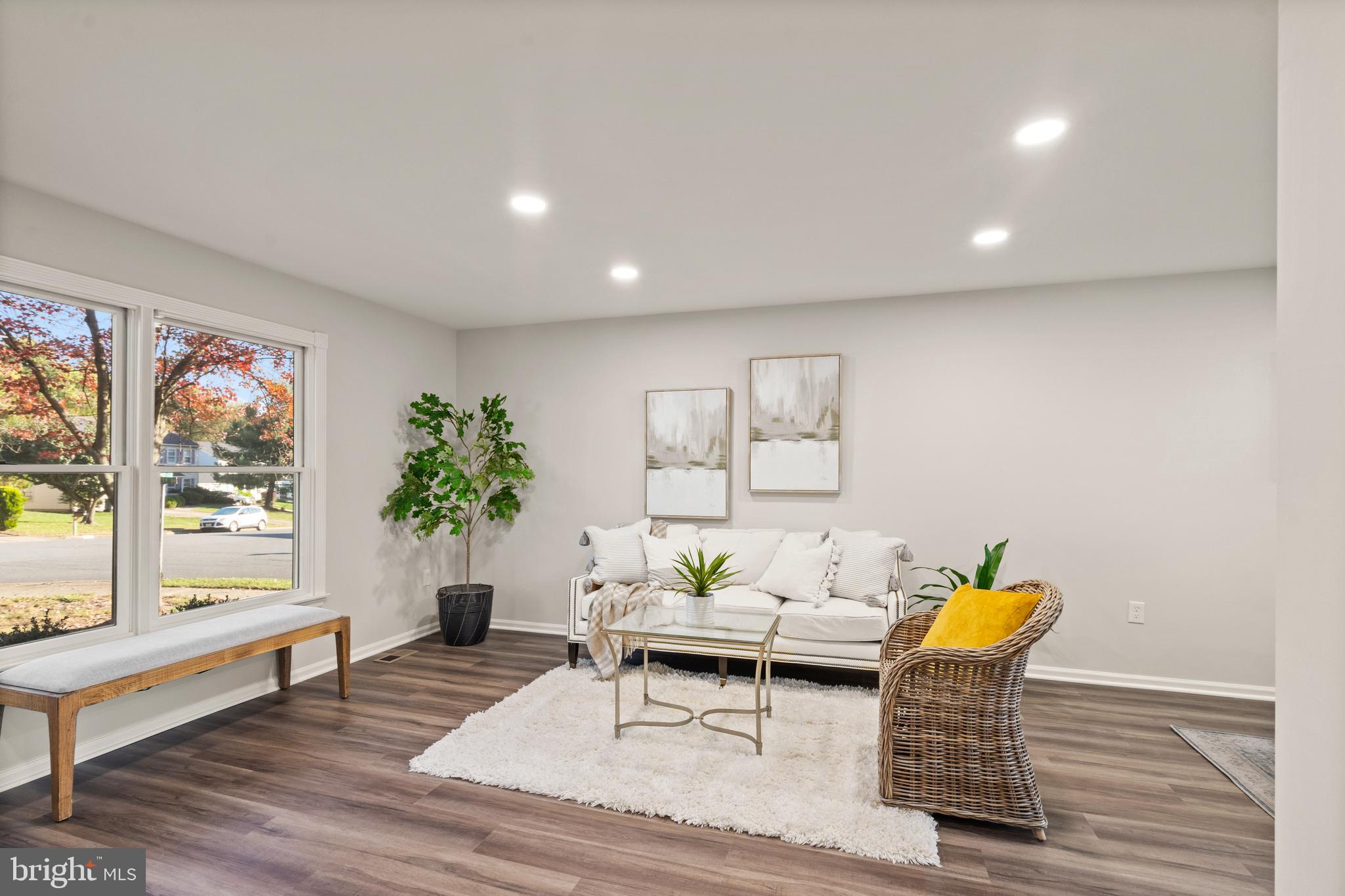 1611 Nathan Ln