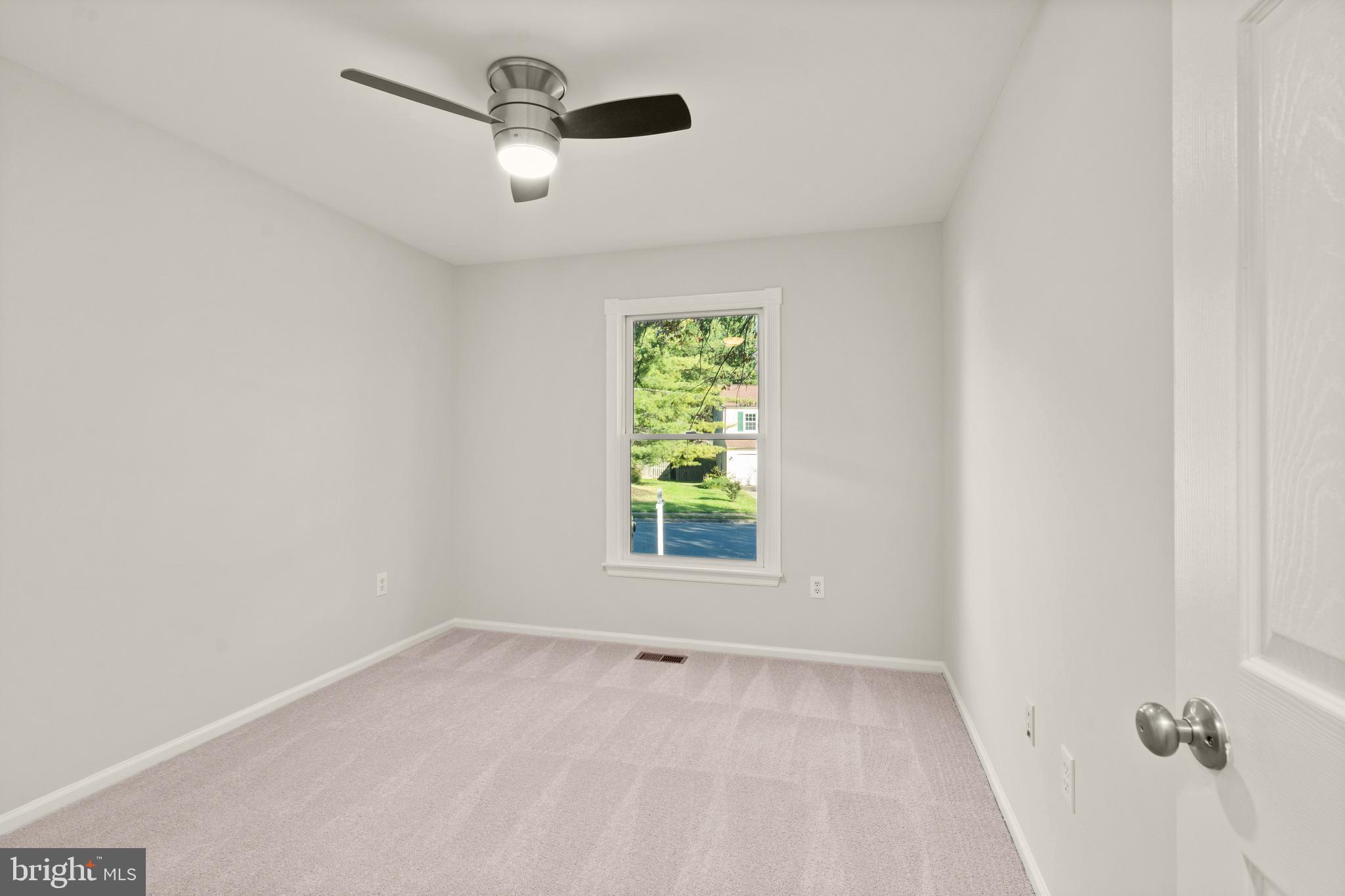1611 Nathan Ln