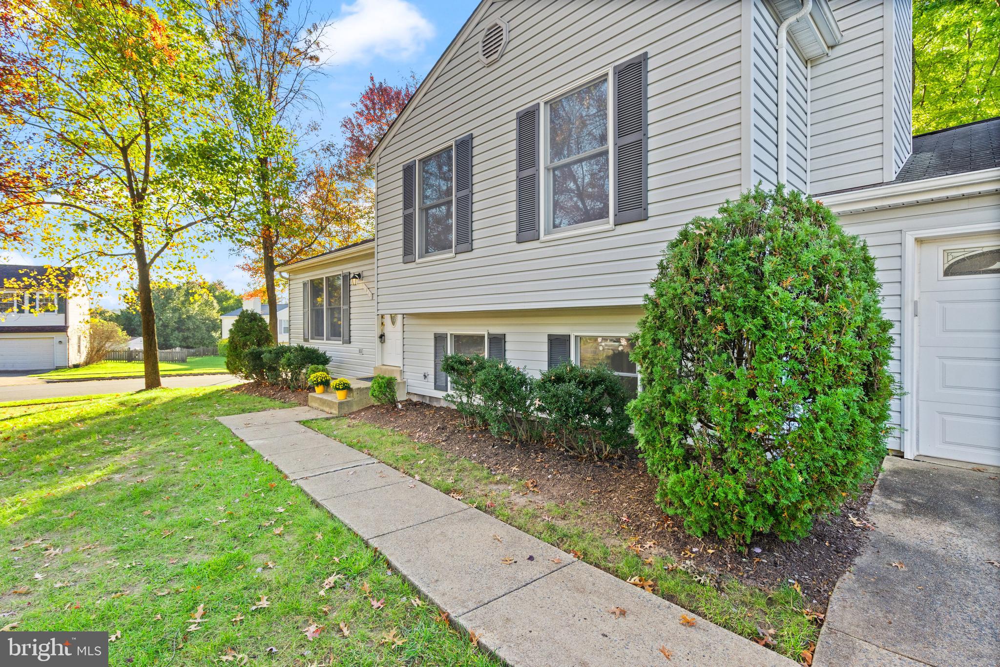 1611 Nathan Ln