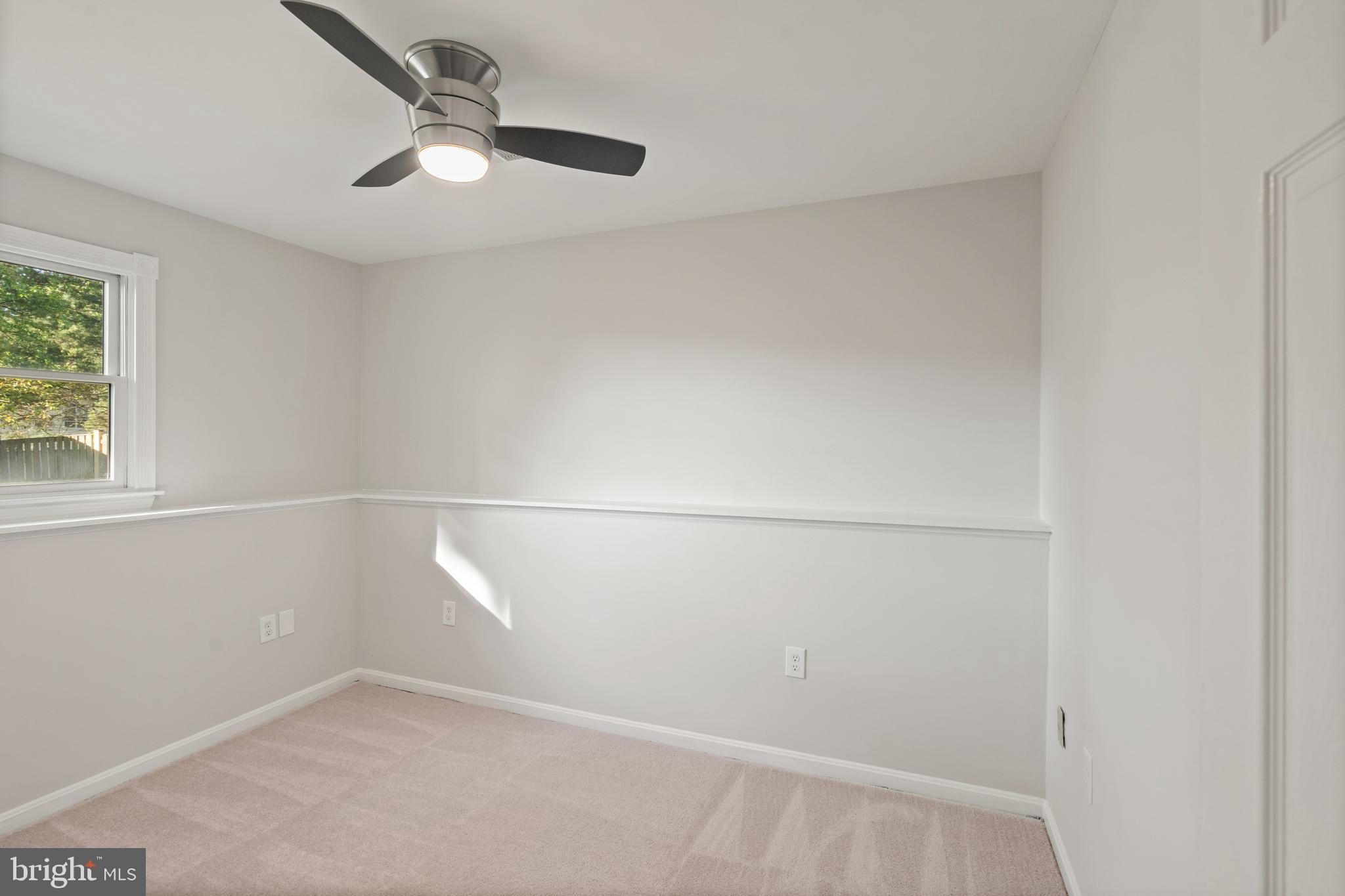 1611 Nathan Ln