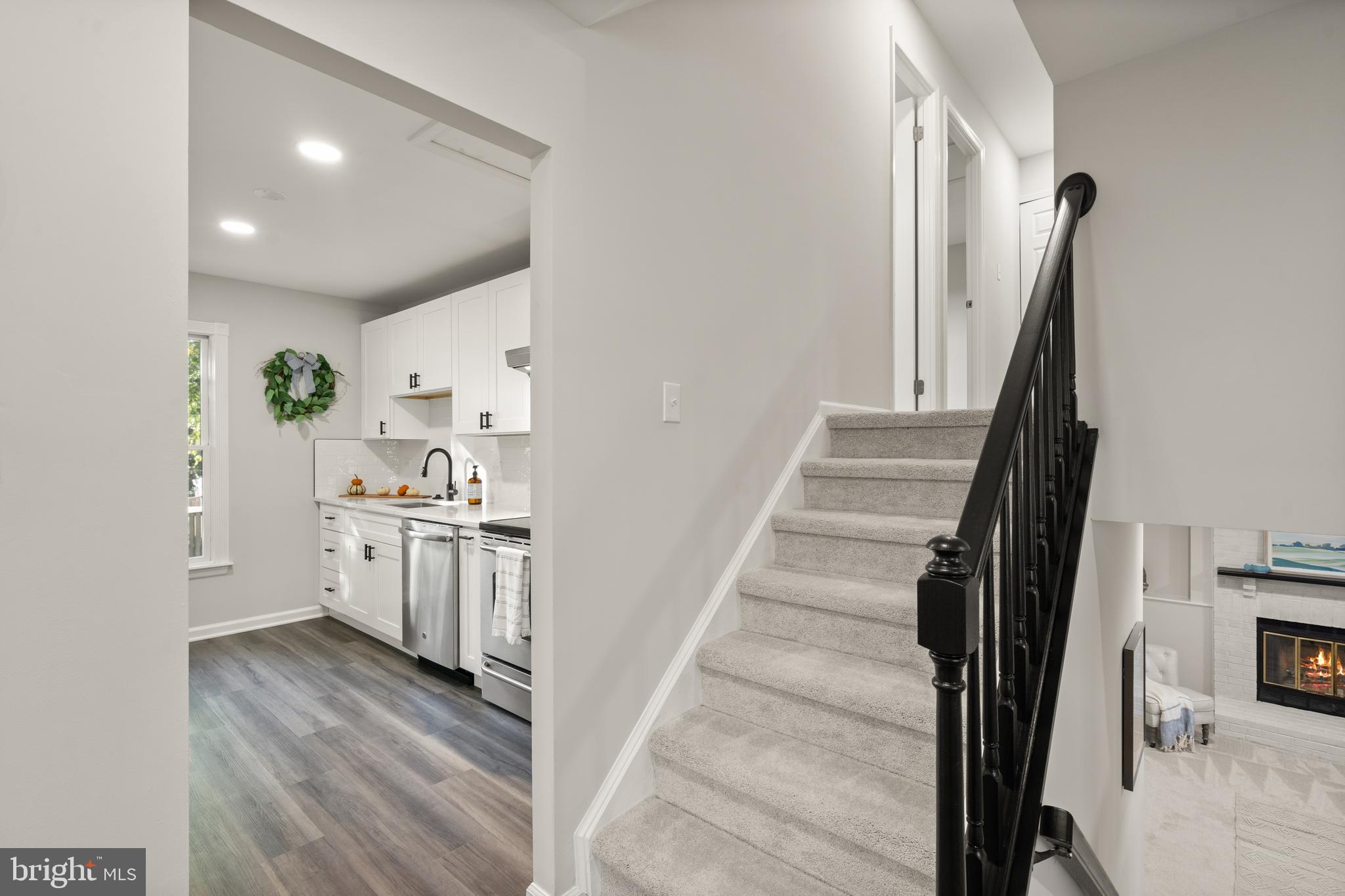1611 Nathan Ln