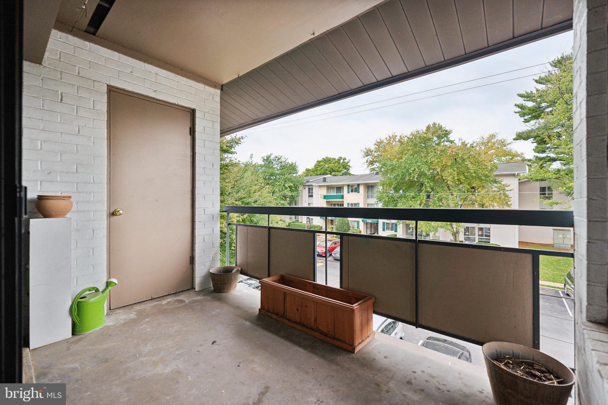 7615 LEE HWY #302