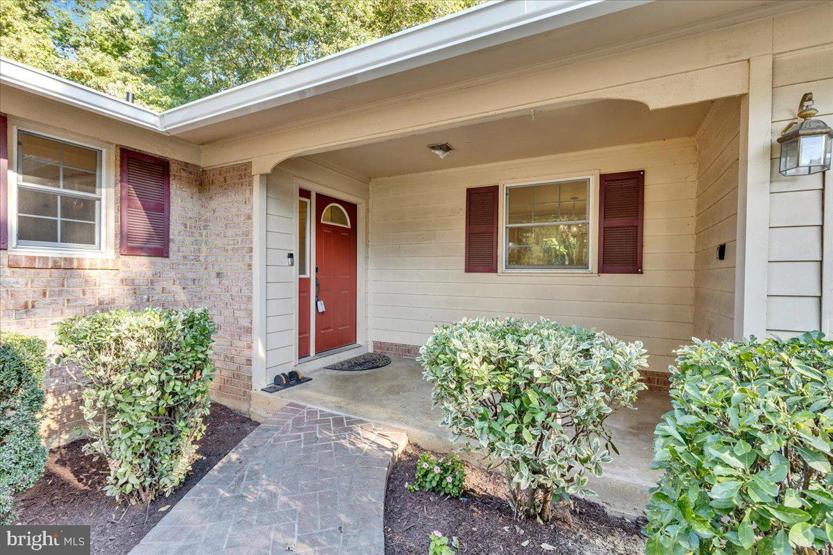 5301 Kaywood Ct