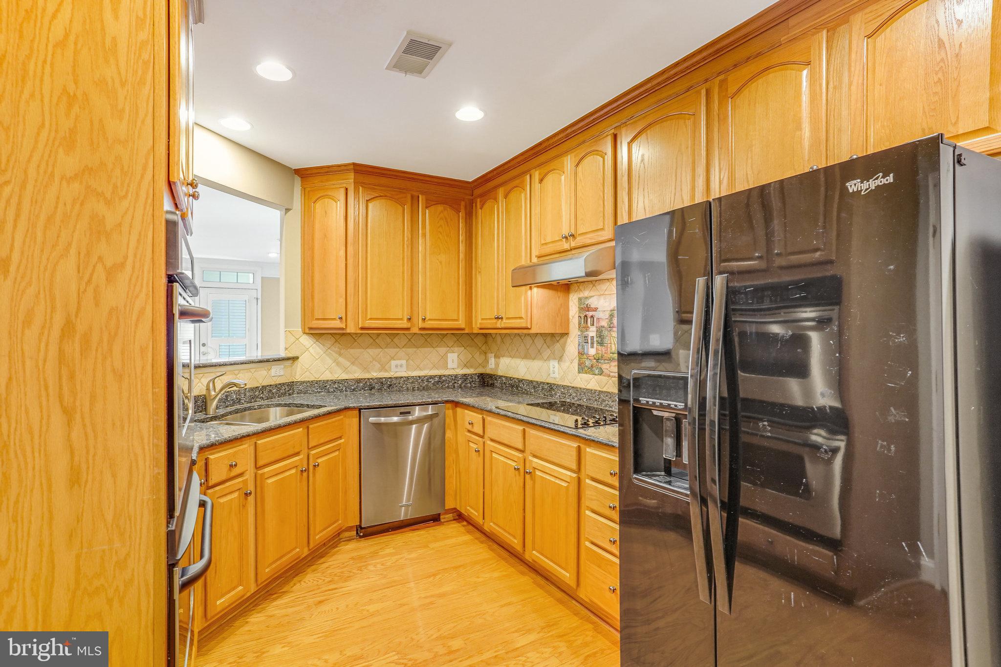 2907 Saintsbury Plz #202