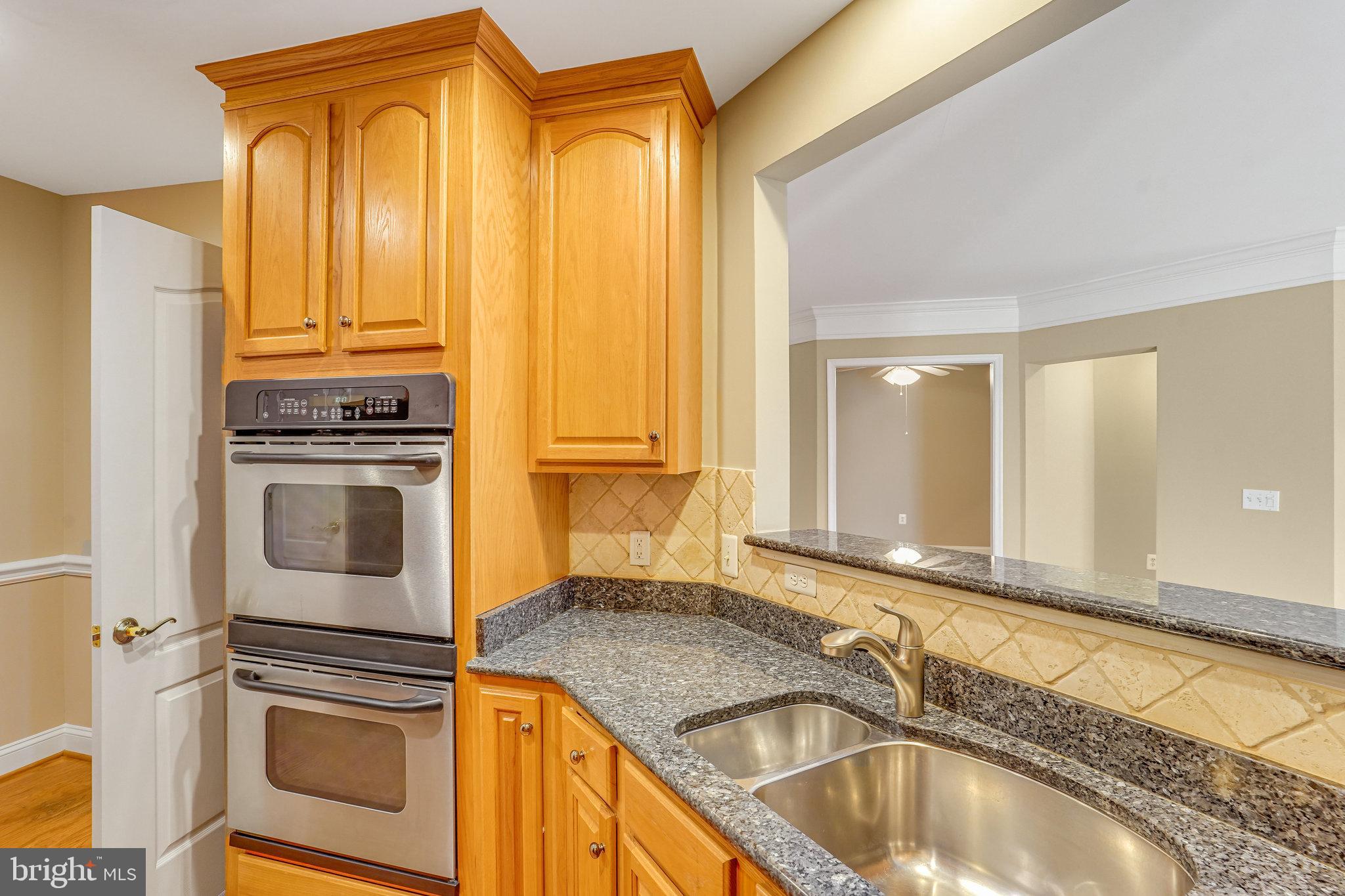 2907 Saintsbury Plz #202
