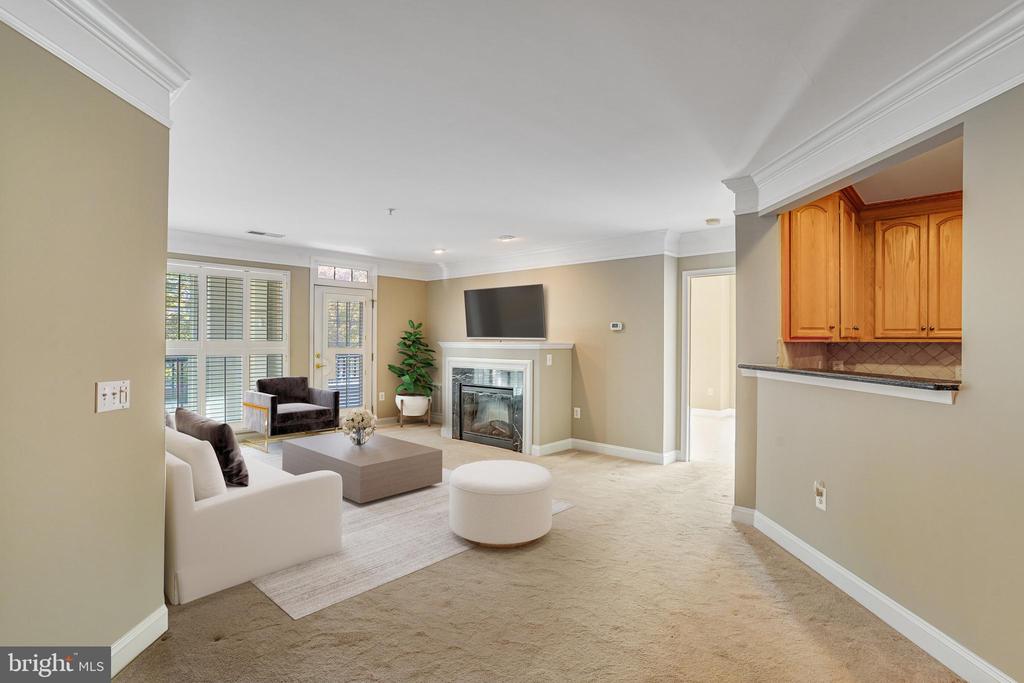 2907 Saintsbury Plz #202