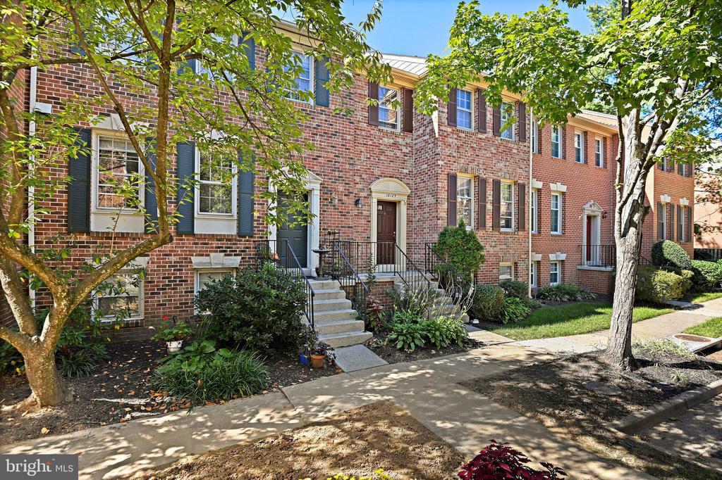 10125 Ebenshire Ct
