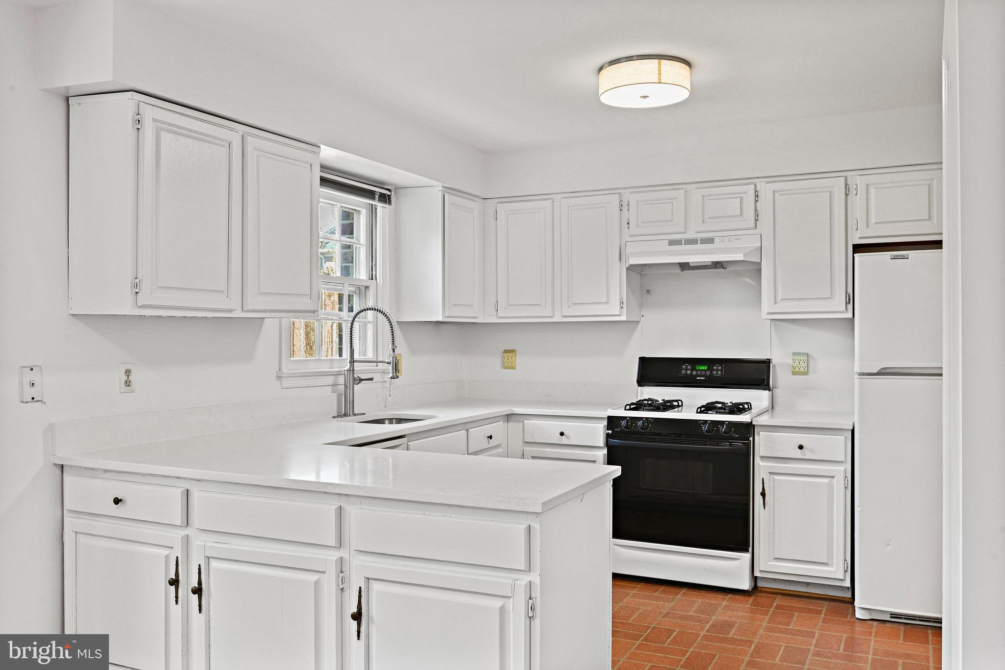 10125 Ebenshire Ct