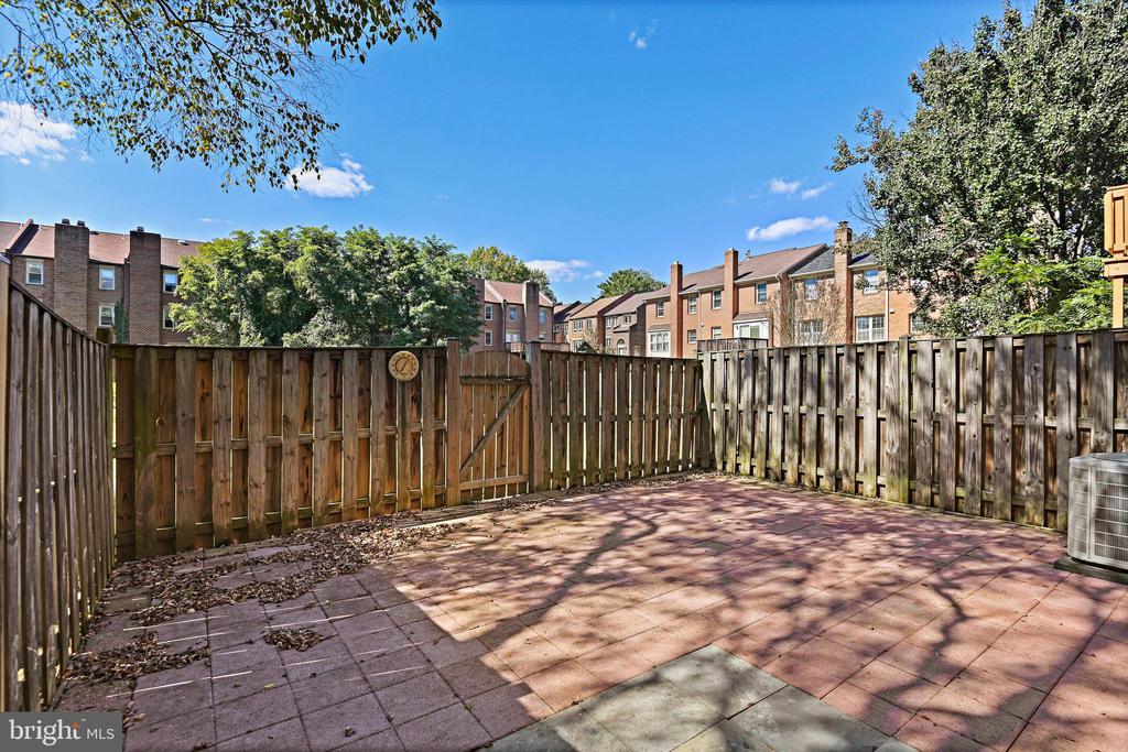 10125 Ebenshire Ct