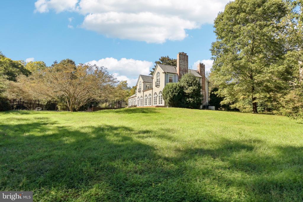 10650 Gunston
