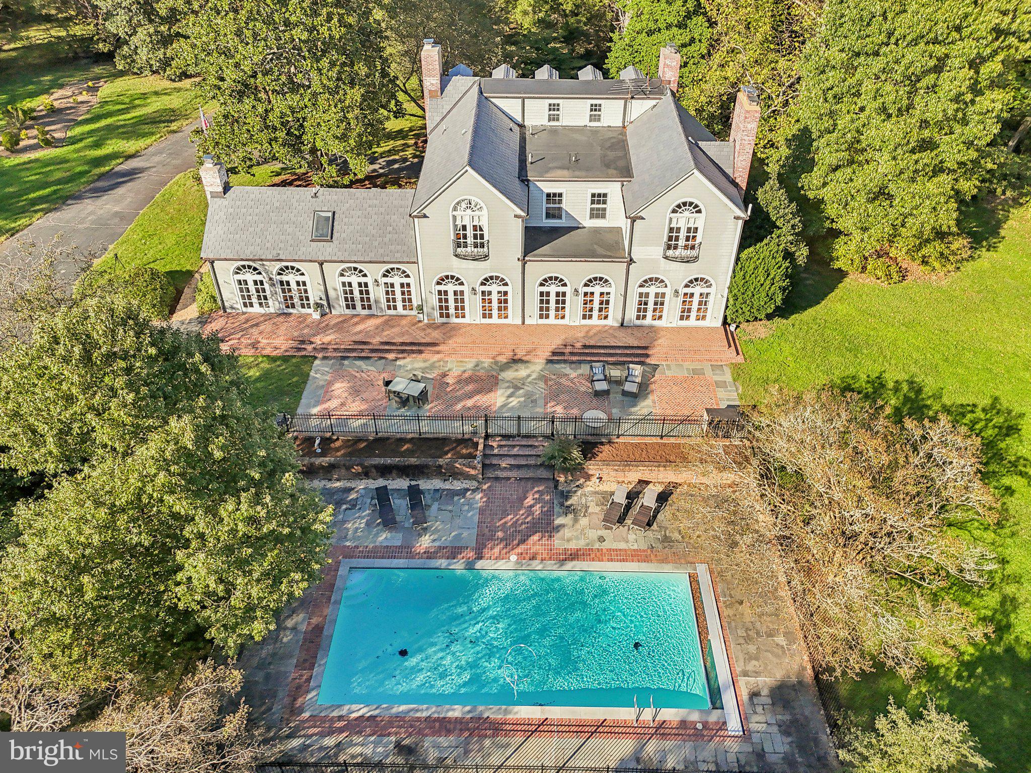 10650 Gunston