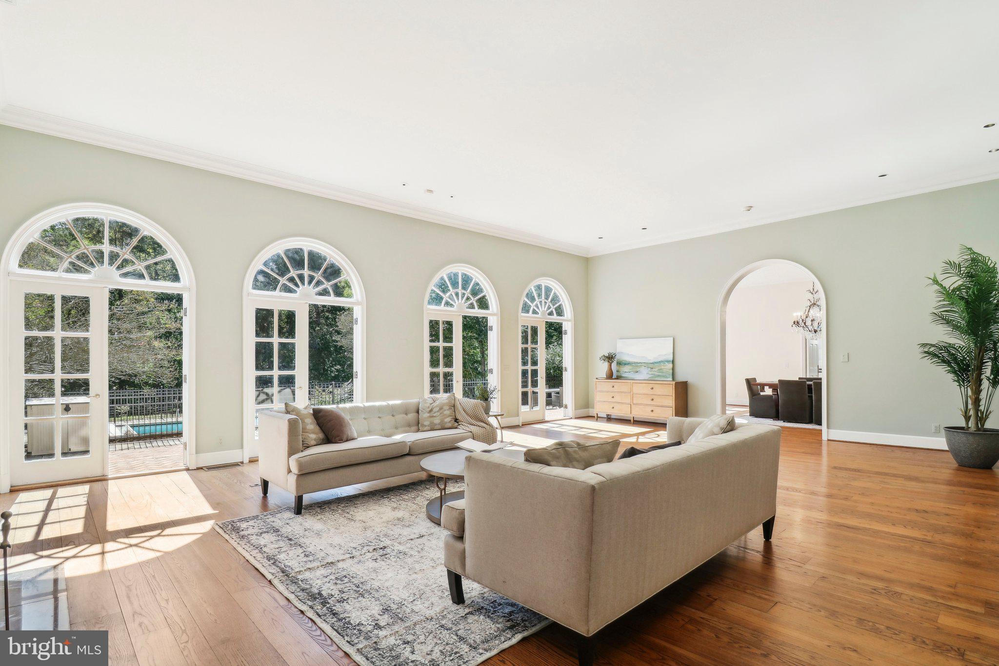 10650 Gunston