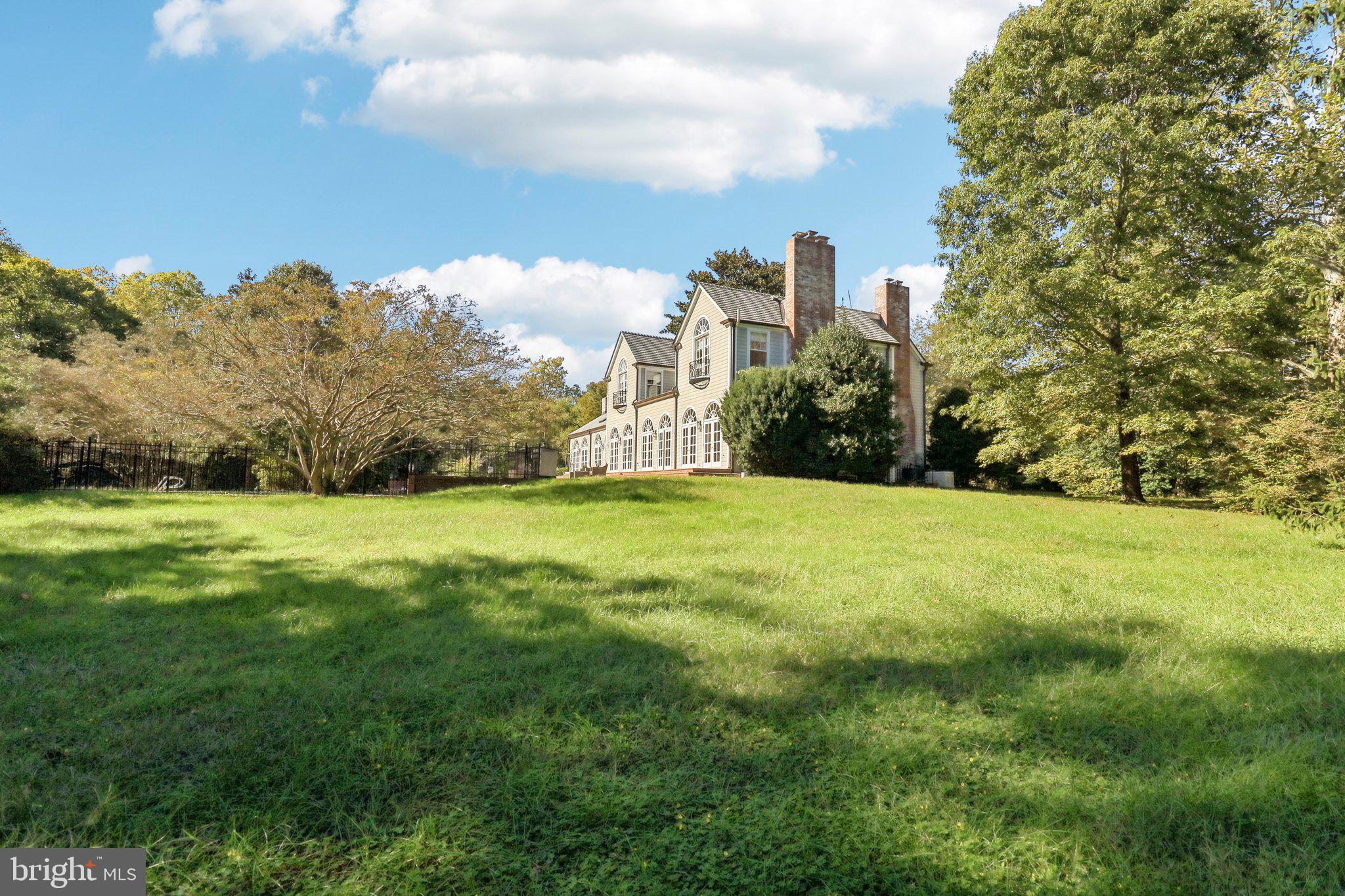 10650 Gunston
