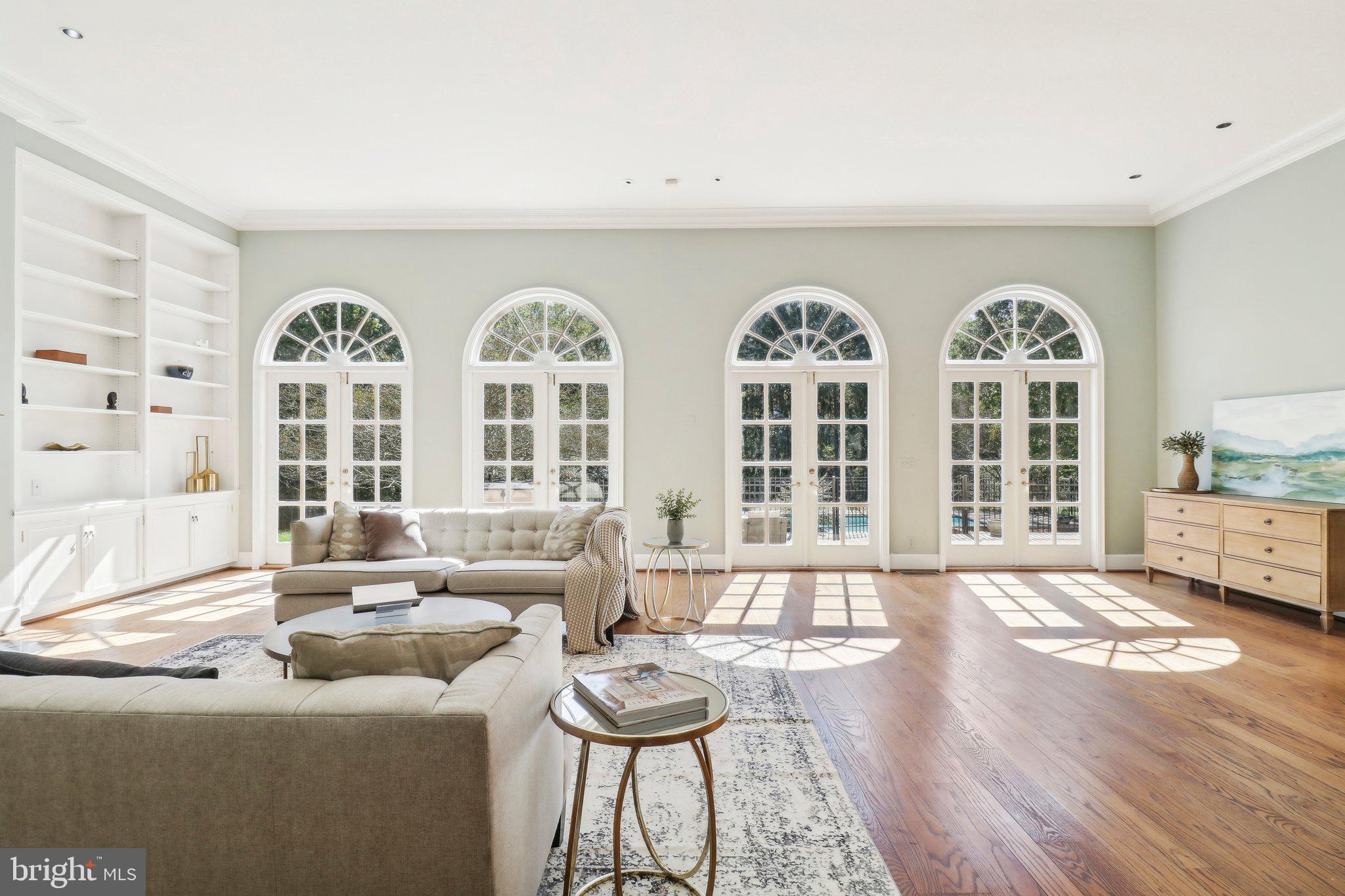 10650 Gunston