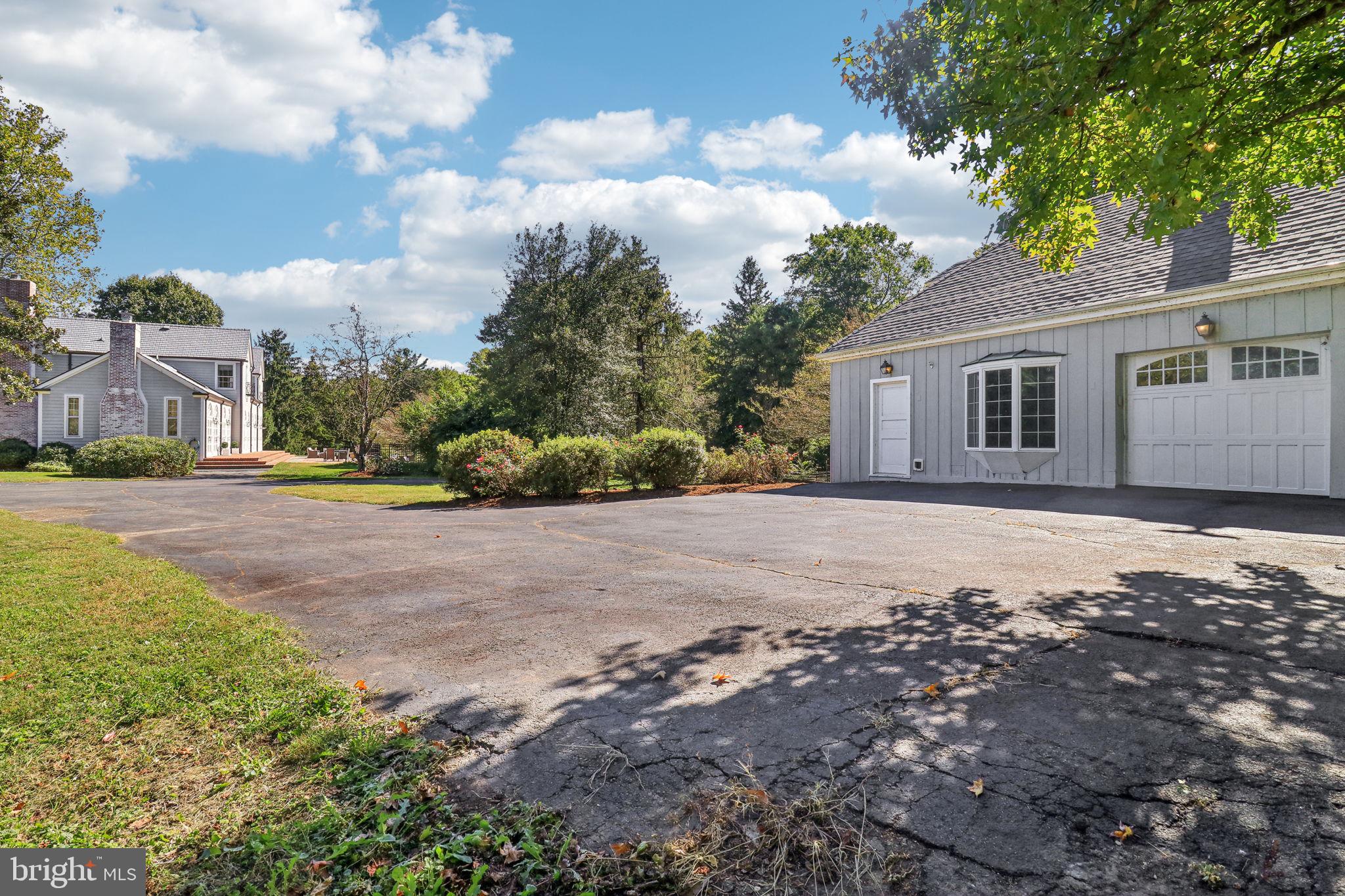 10650 Gunston