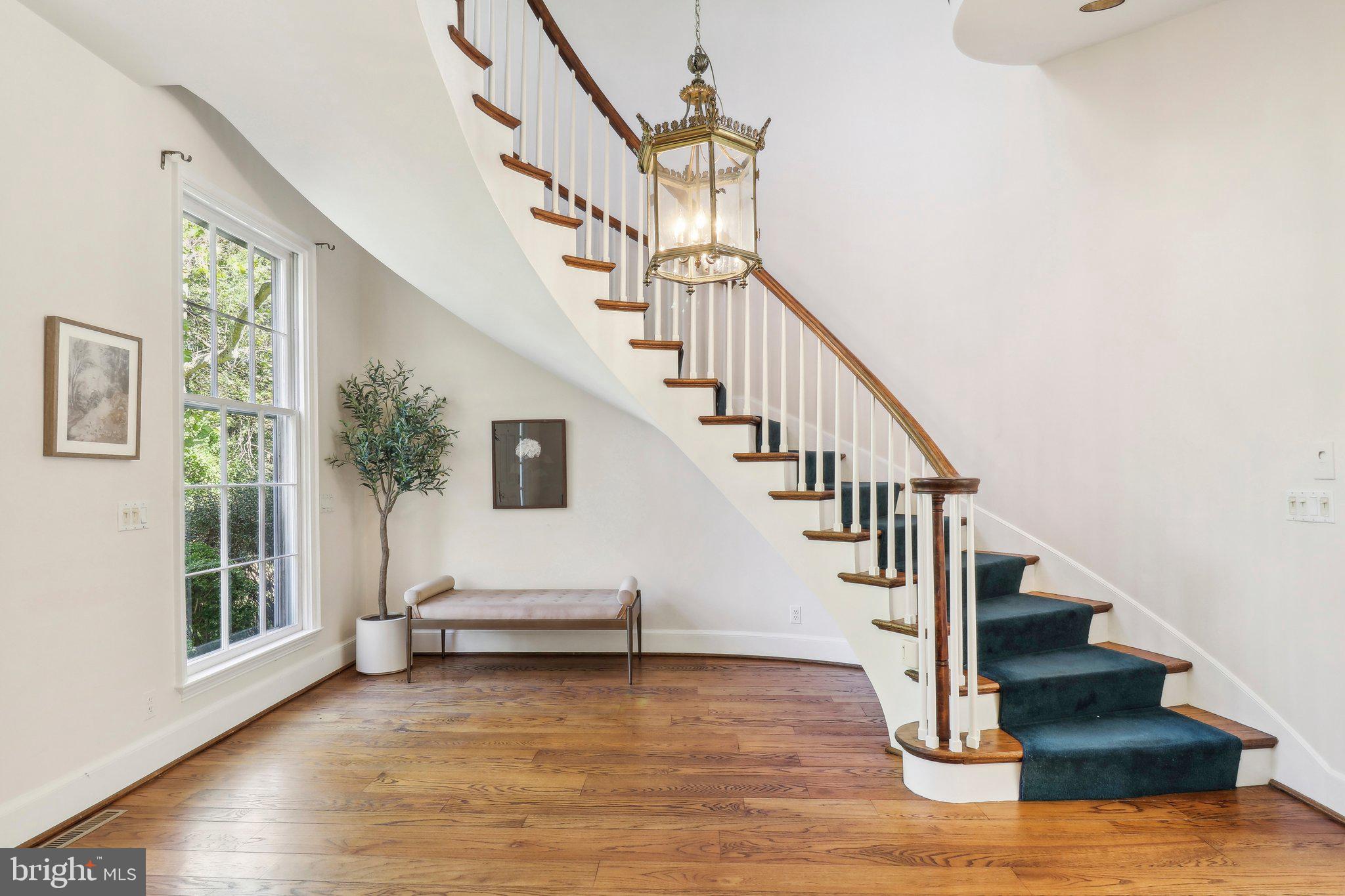 10650 Gunston