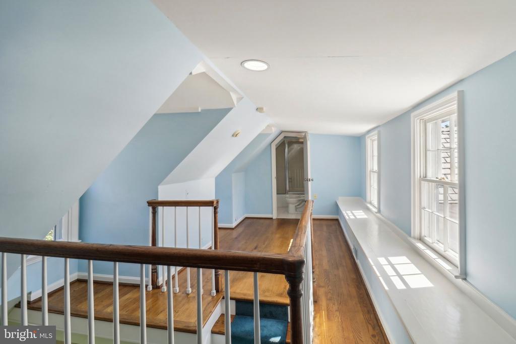 10650 Gunston