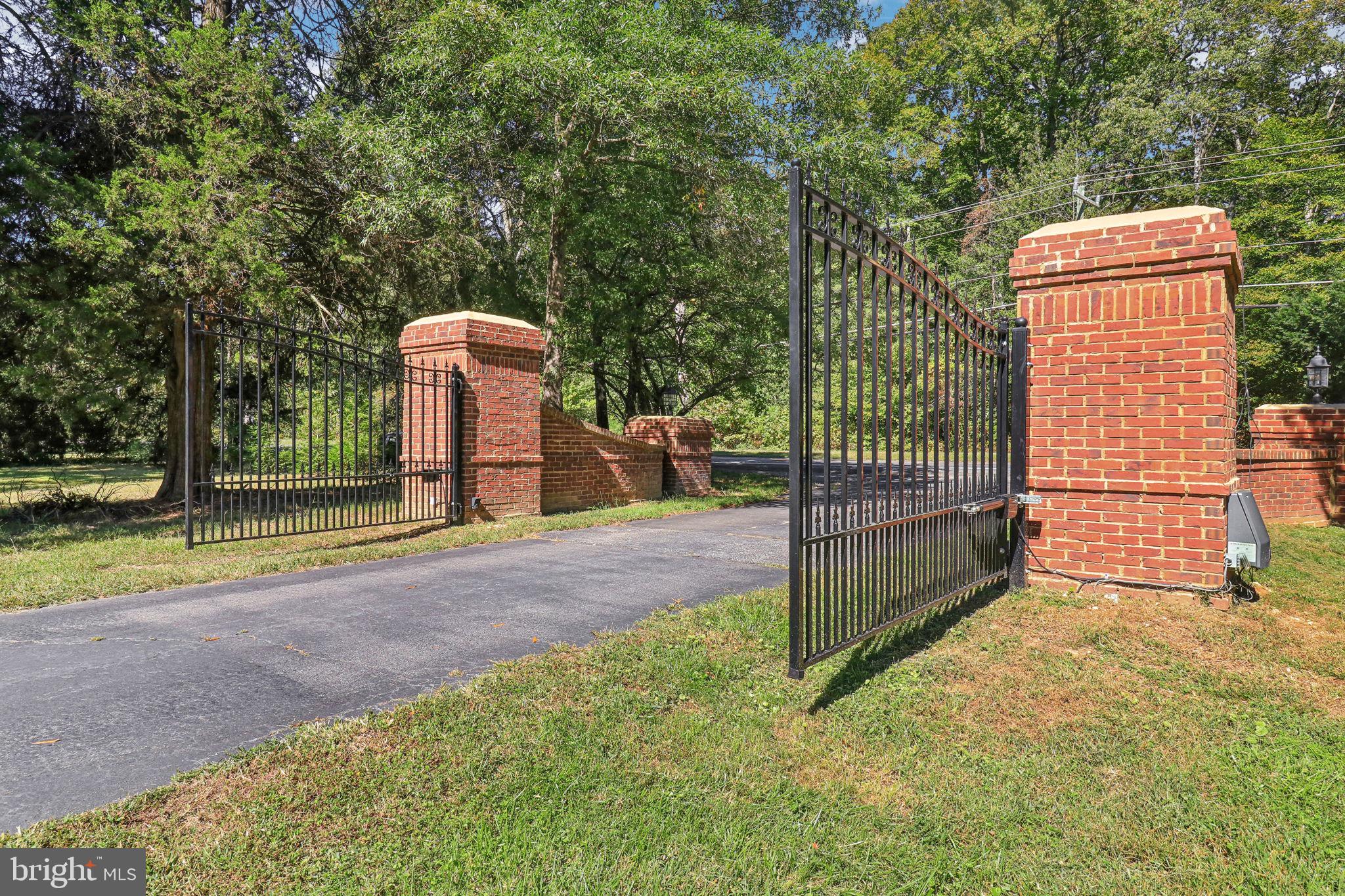 10650 Gunston
