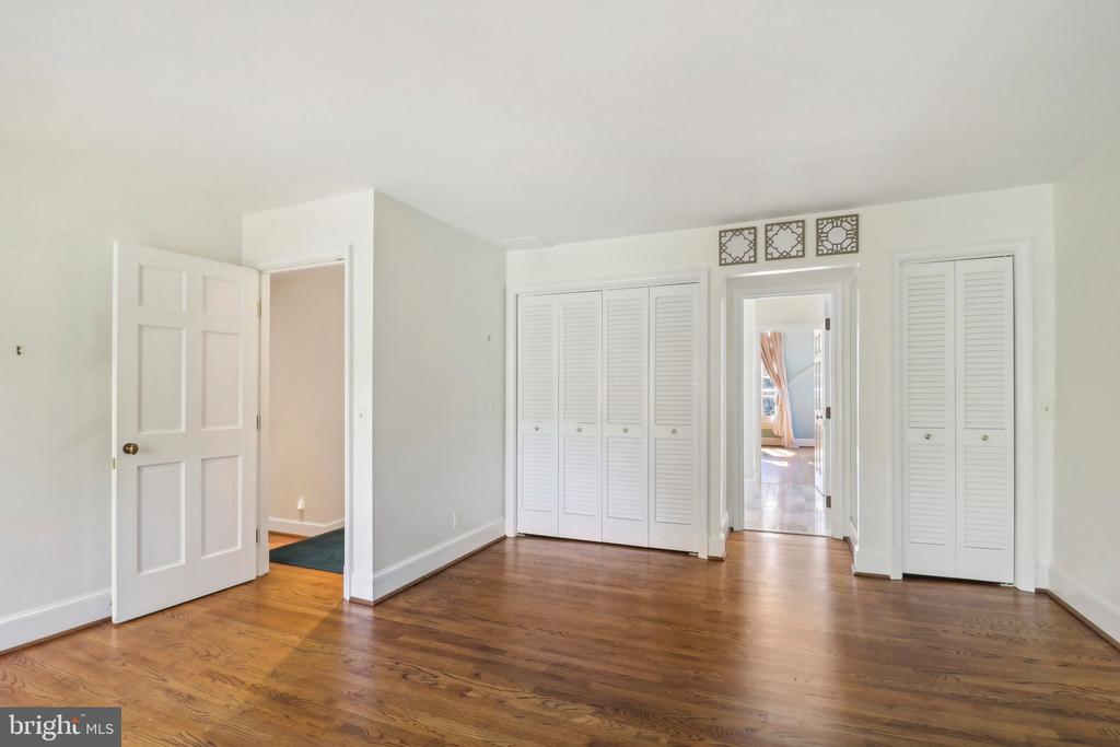 10650 Gunston