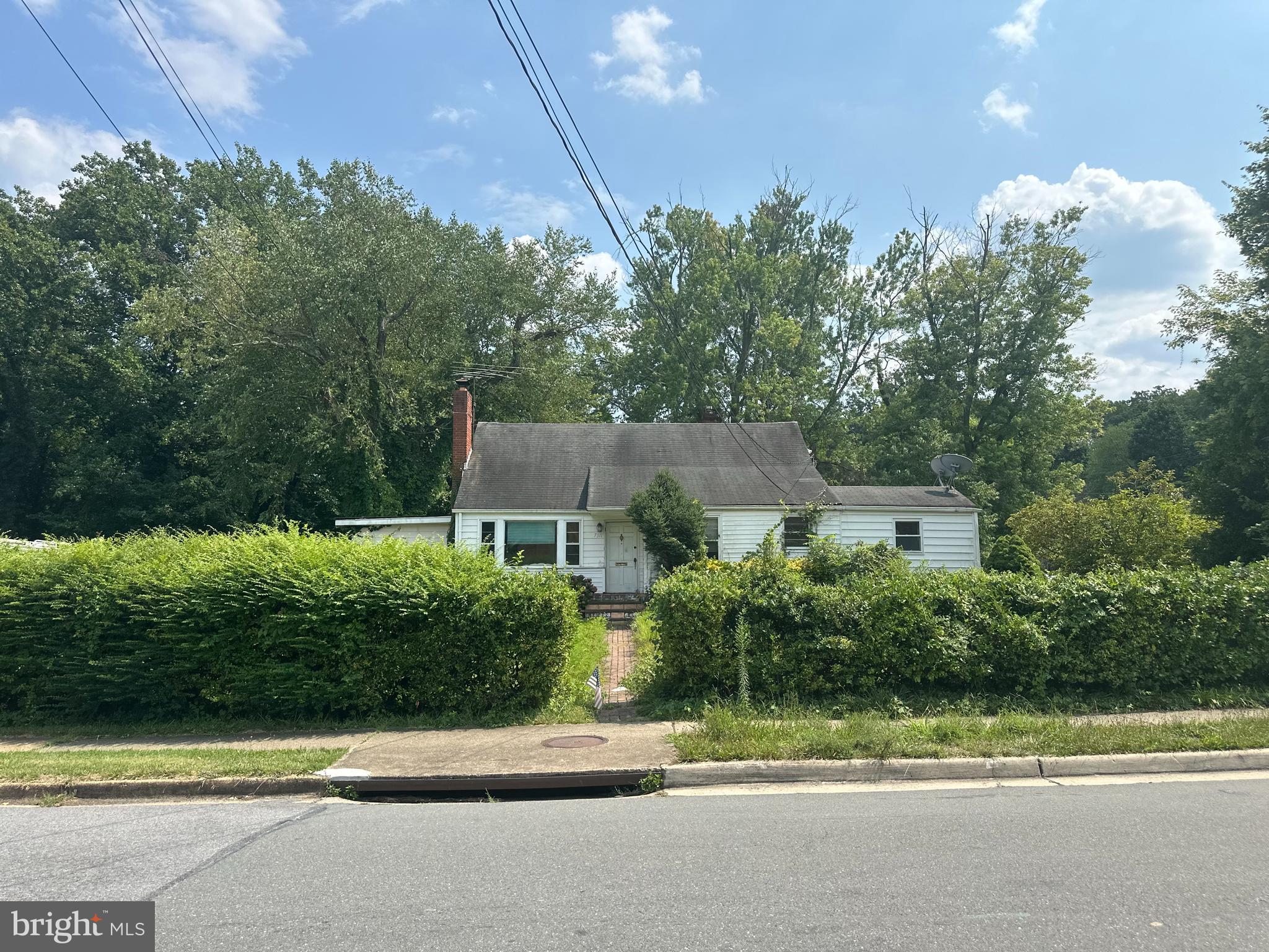7311 Wayne Dr