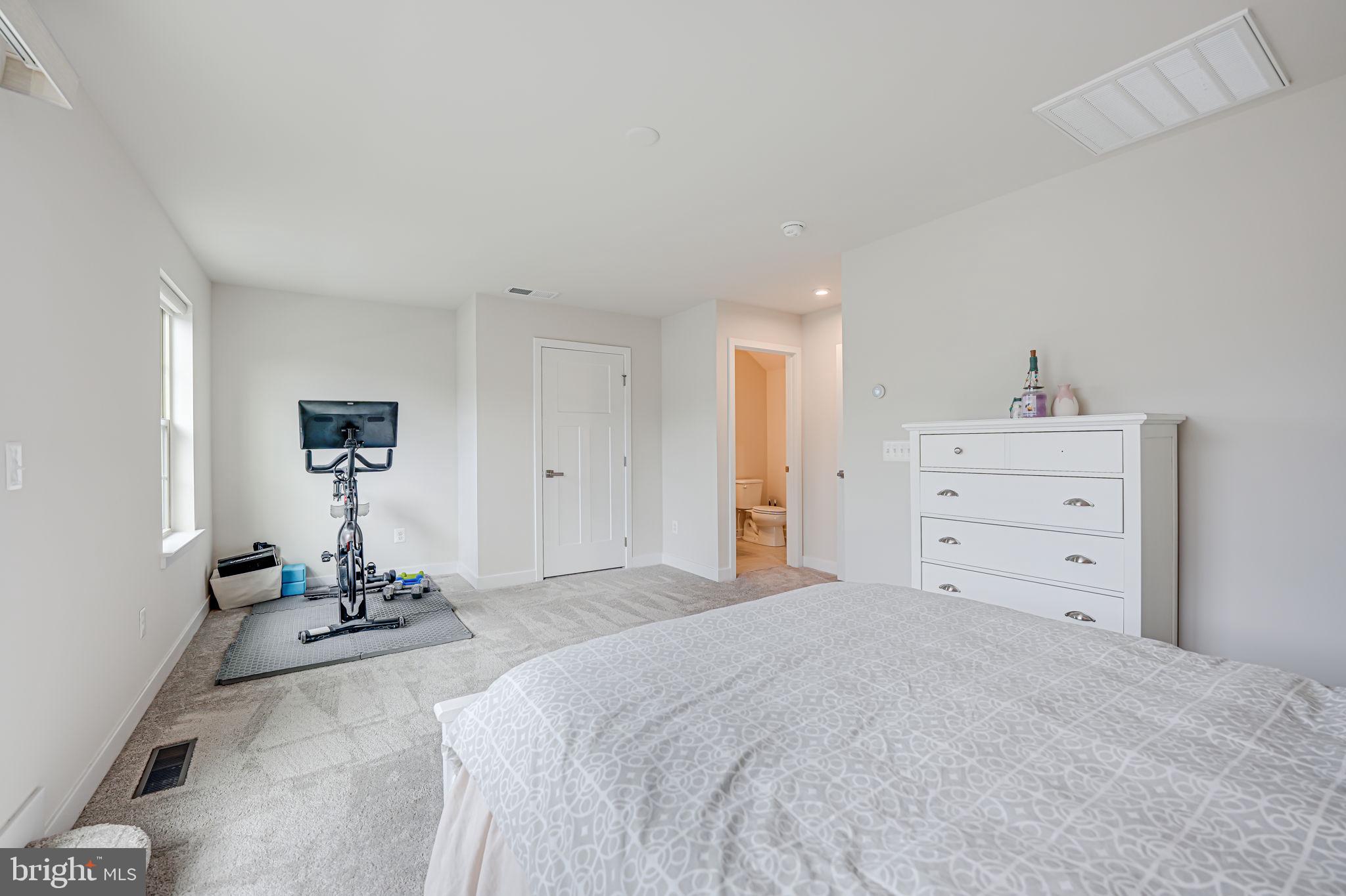 7821 Francis Dickens Ln