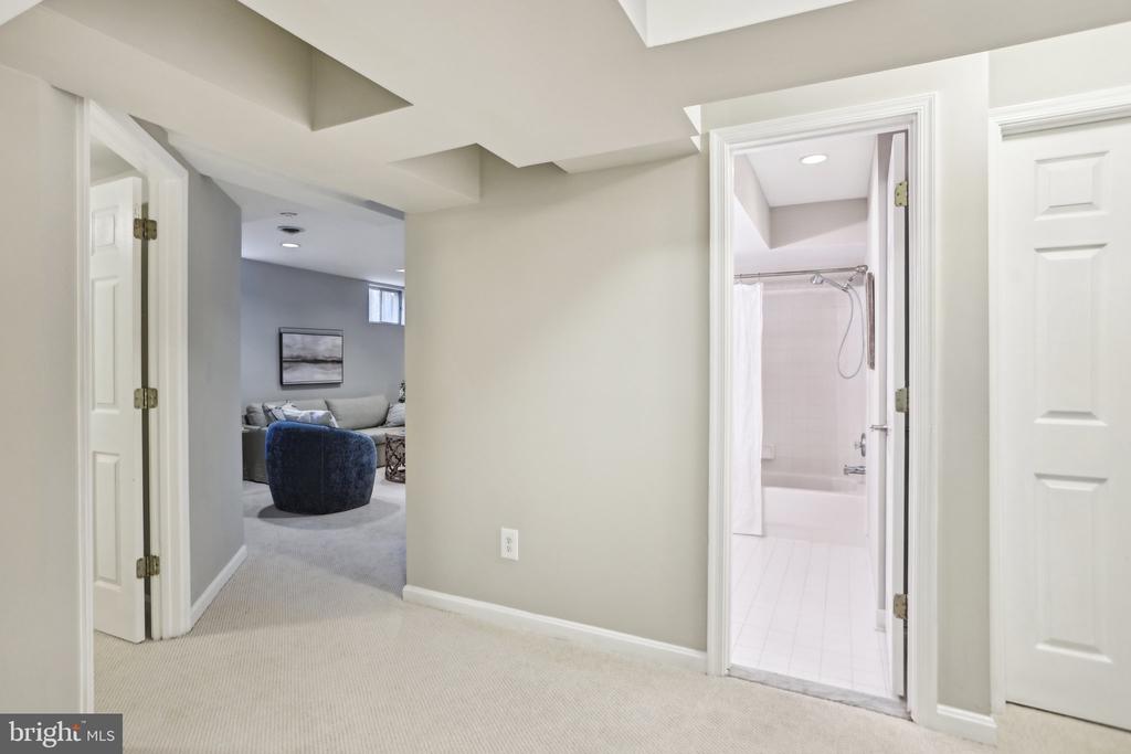 5524 Shipley Ct