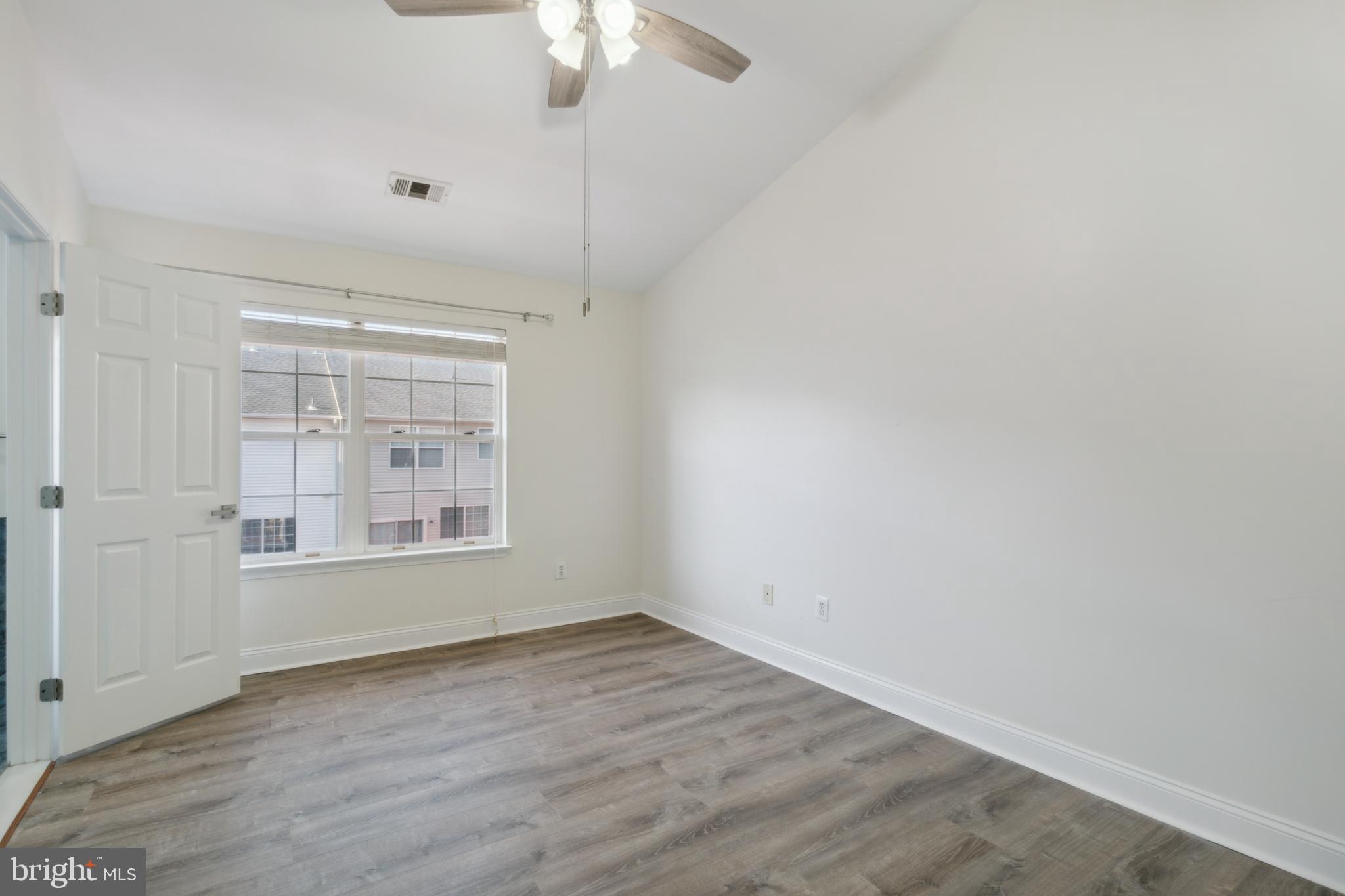2484 Wheat Meadow Cir