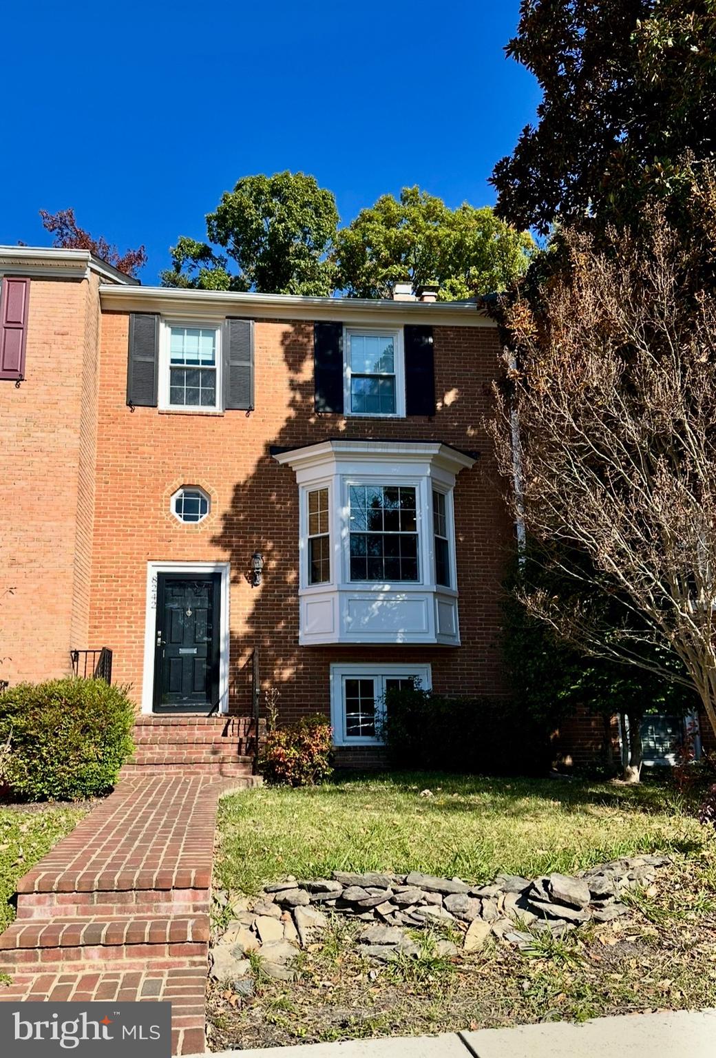 8242 TAUNTON PL