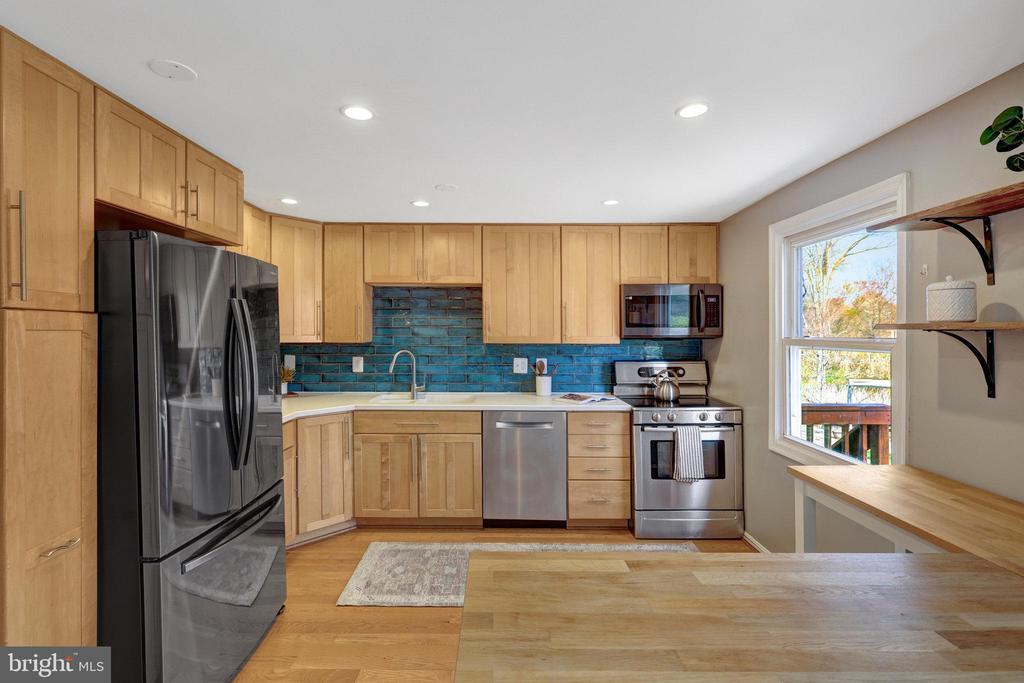 2600 John Milton Ct