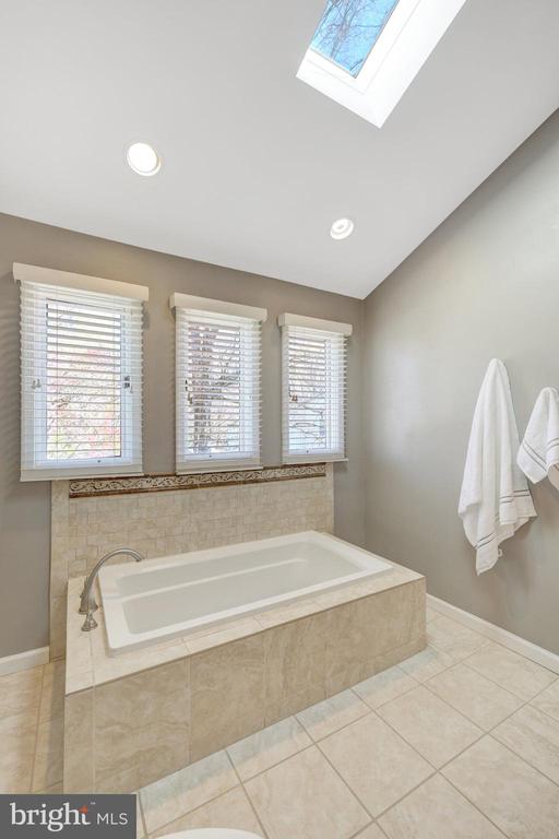 2600 John Milton Ct